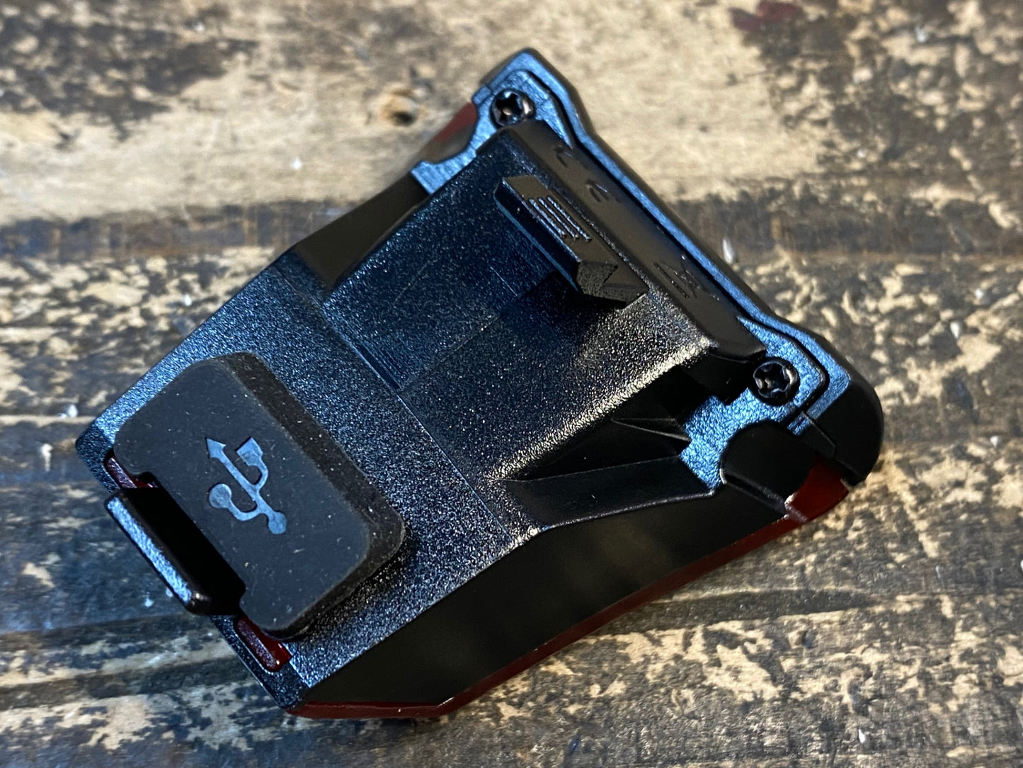 IV818 ジャイアント GIANT Numen+ Uniclip TL 2 テールライト