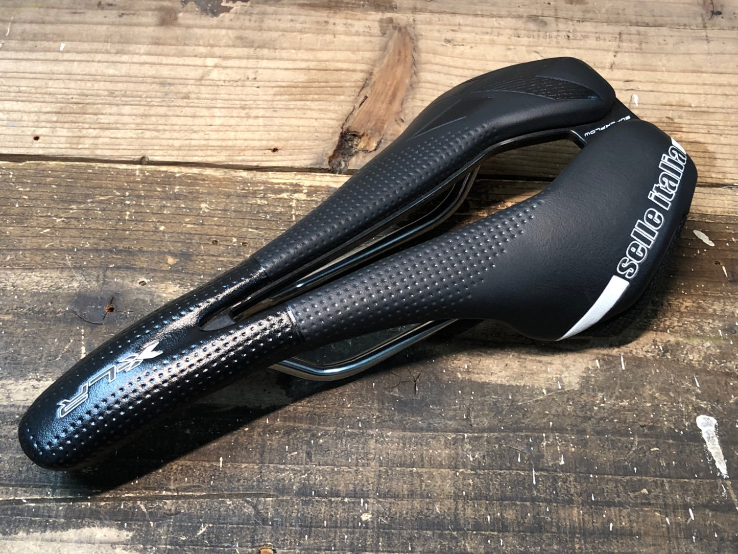 IT593 セライタリア Selle Italia X-LR superflow Ti316 レール