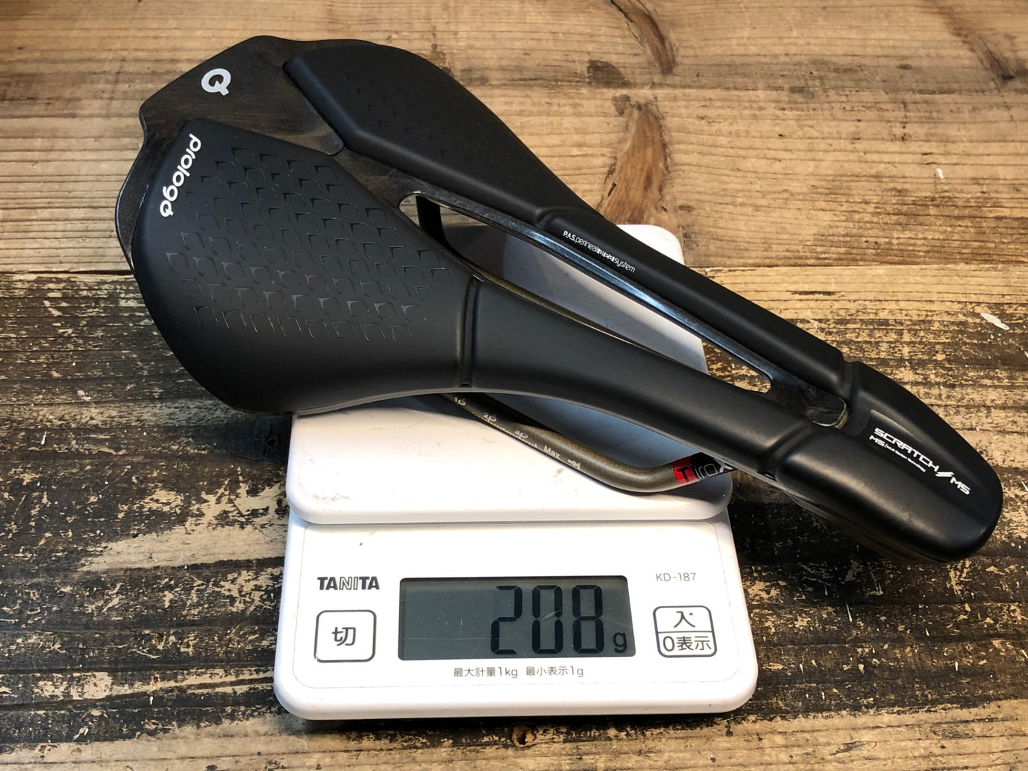 JC141 プロロゴ prologo スクラッチ SCRATCH MS サドル 黒 TiroXレール