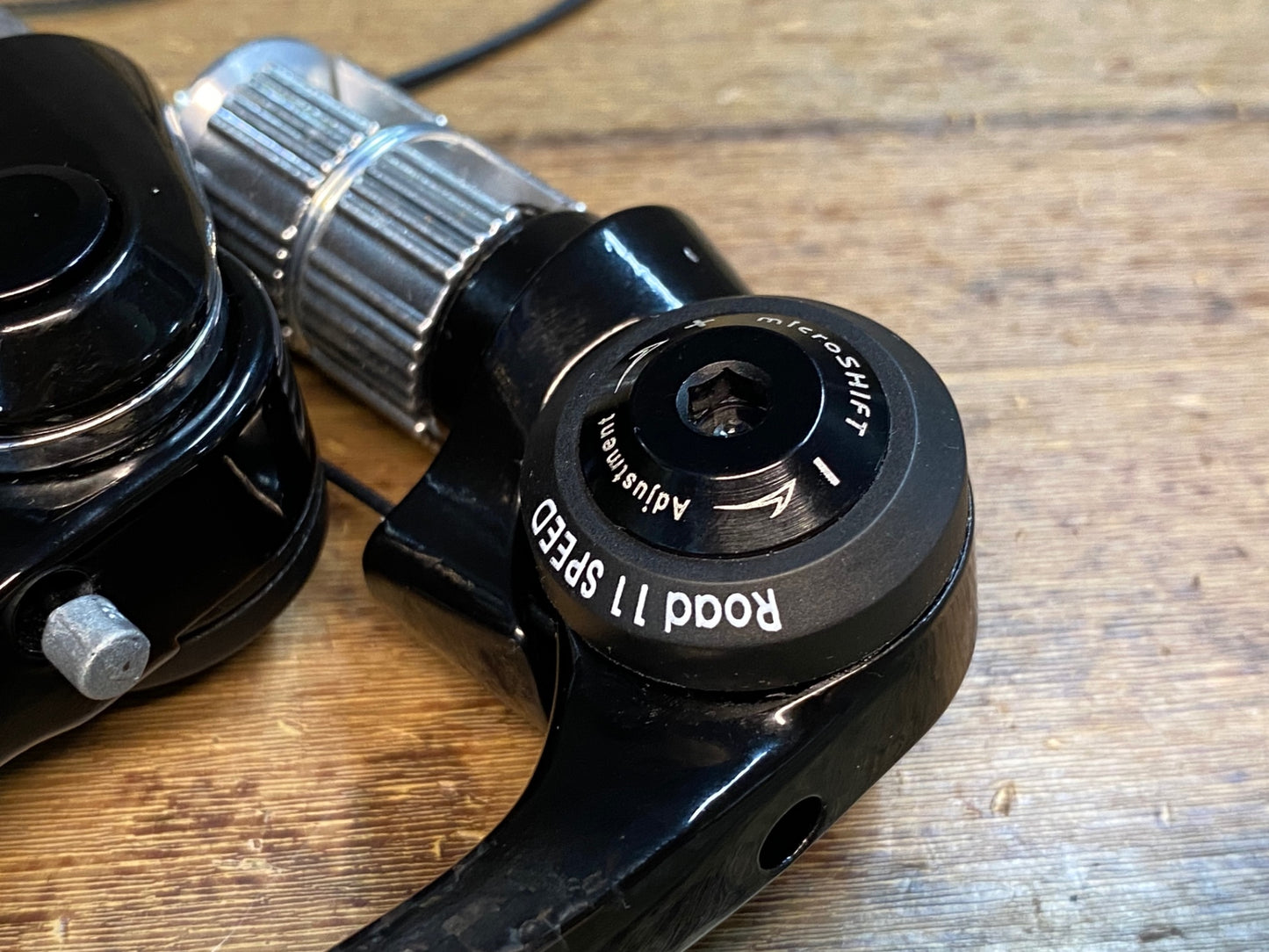 IN195 マイクロシフト MICROSHIFT カーボン バーエンドコントローラー 11S