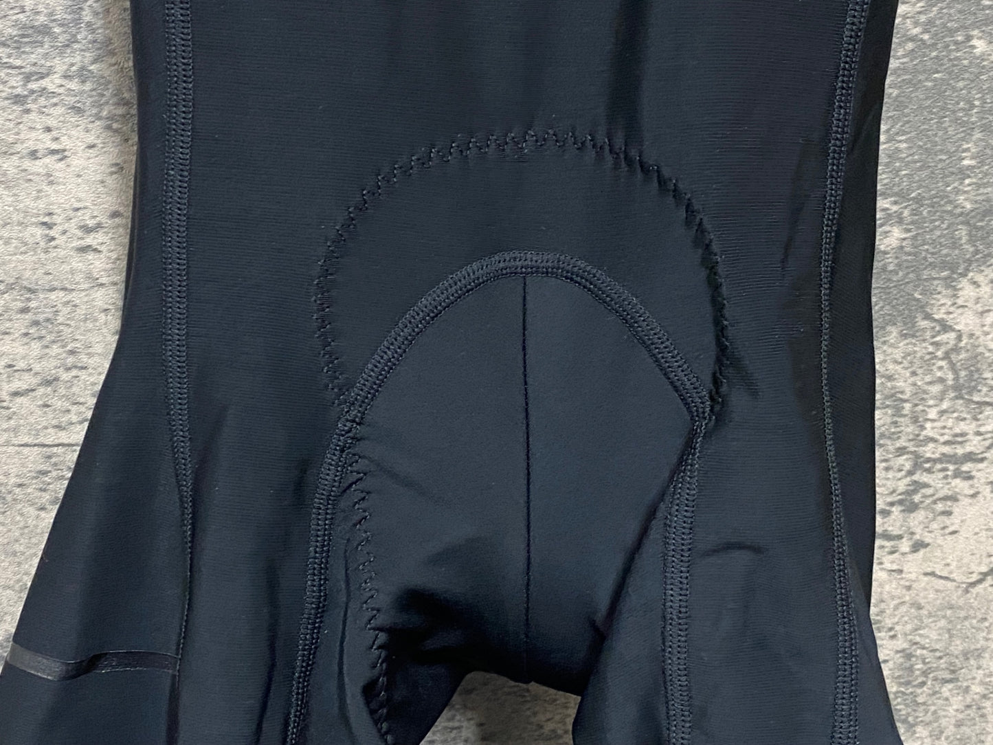 IZ207 パールイズミ PEARL iZUMi ビブショーツ 黒 M 3D NEO PLUS