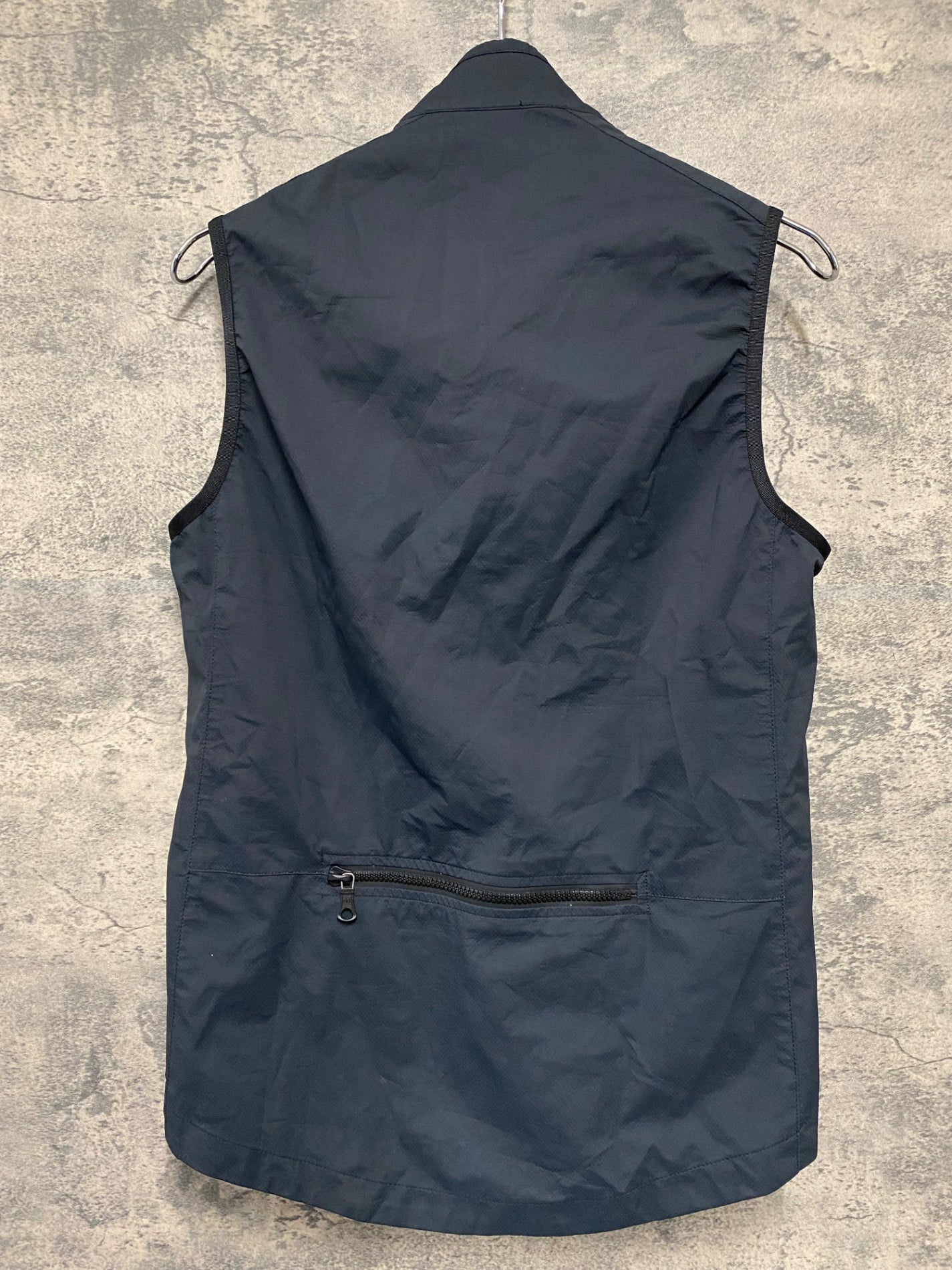 IS744 SEARCH AND STATE サイクルベスト ジレ 紺 S