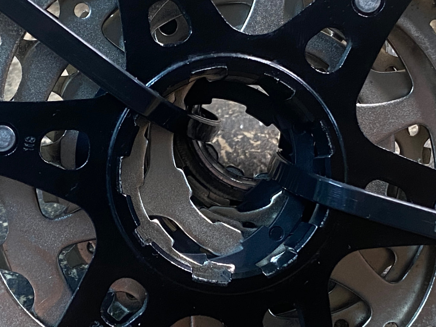 IO631 シマノ SHIMANO 105 CS-5800 スプロケット 11-32T 11S