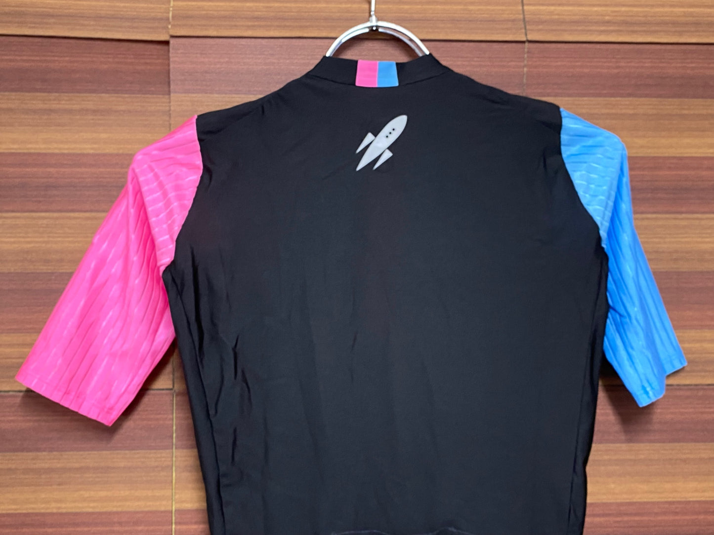 IO340 TICCC 半袖 サイクルジャージ 黒ピンク青 XS