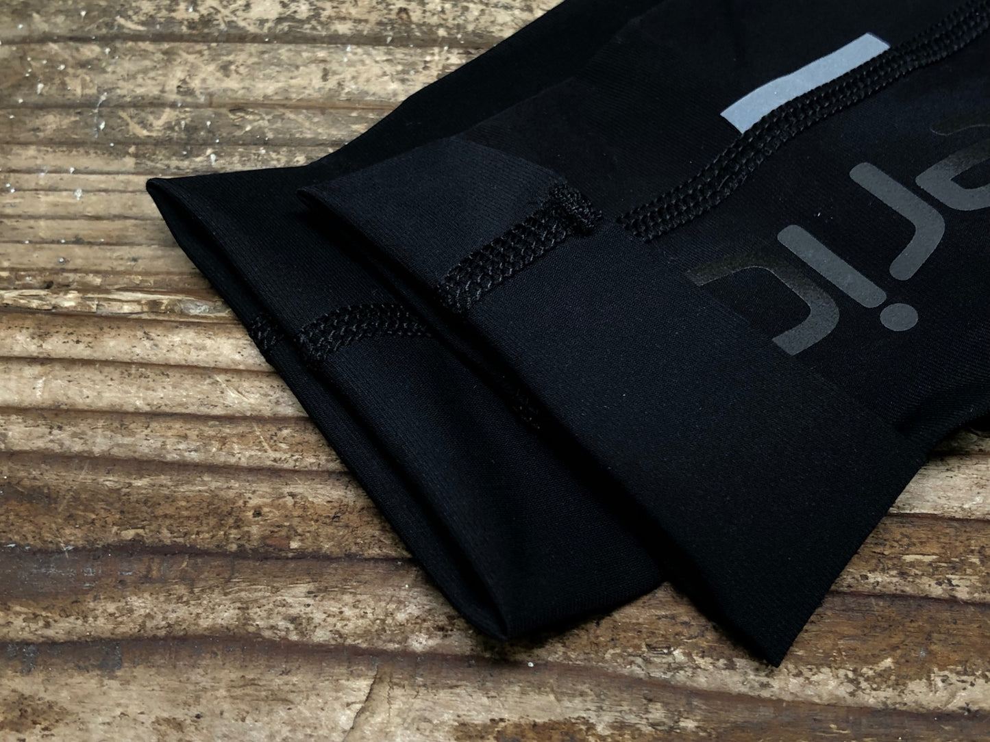 IX050 レリック reric Ursa UV Leg covers レッグカバー 黒 S