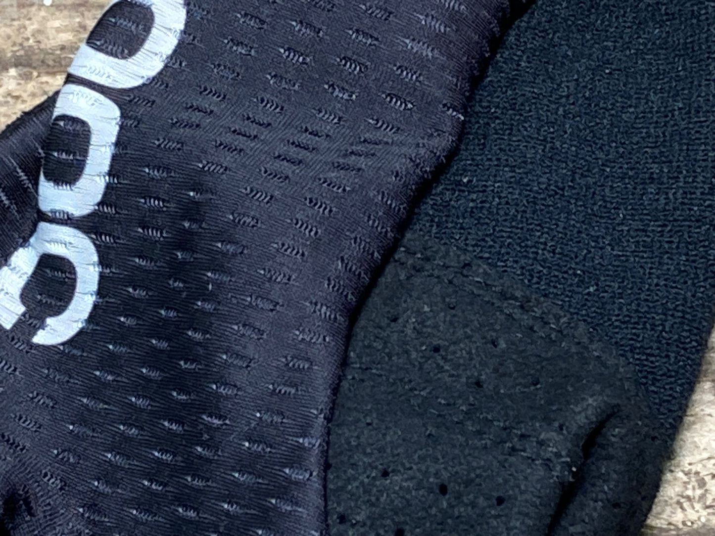 IY539 ポック poc 指切り サイクルグローブ 黒 S