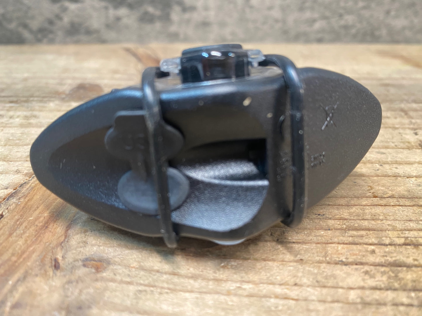 IV757 フィジーク fizik LUMO L5 テールライト