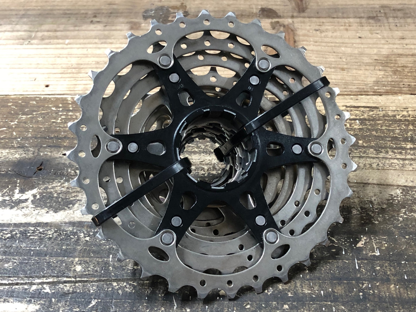 IU090 シマノ SHIMANO 105 CS-R7000 スプロケット 11-32T 11S