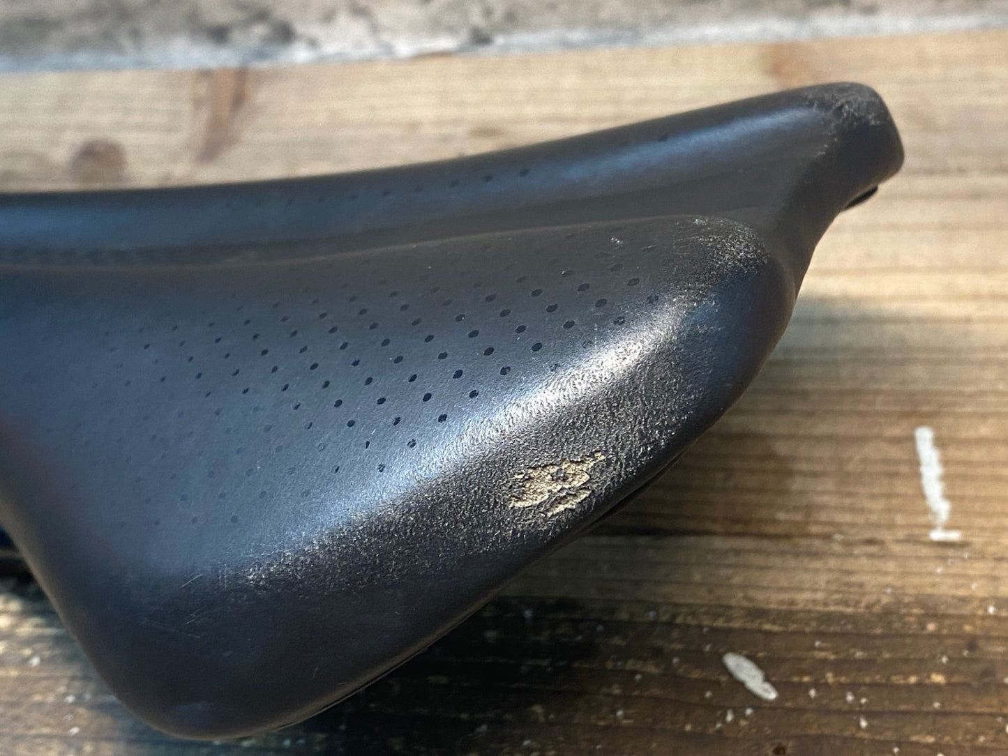 IT833 ボントレガー BONTRAGER ARVADA COMP サドル 黒 138mm クロモリレール