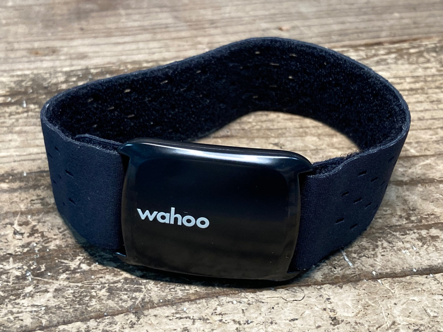 IM032 ワフー WAHOO TICKR FIT 2024 ハートレートセンサー