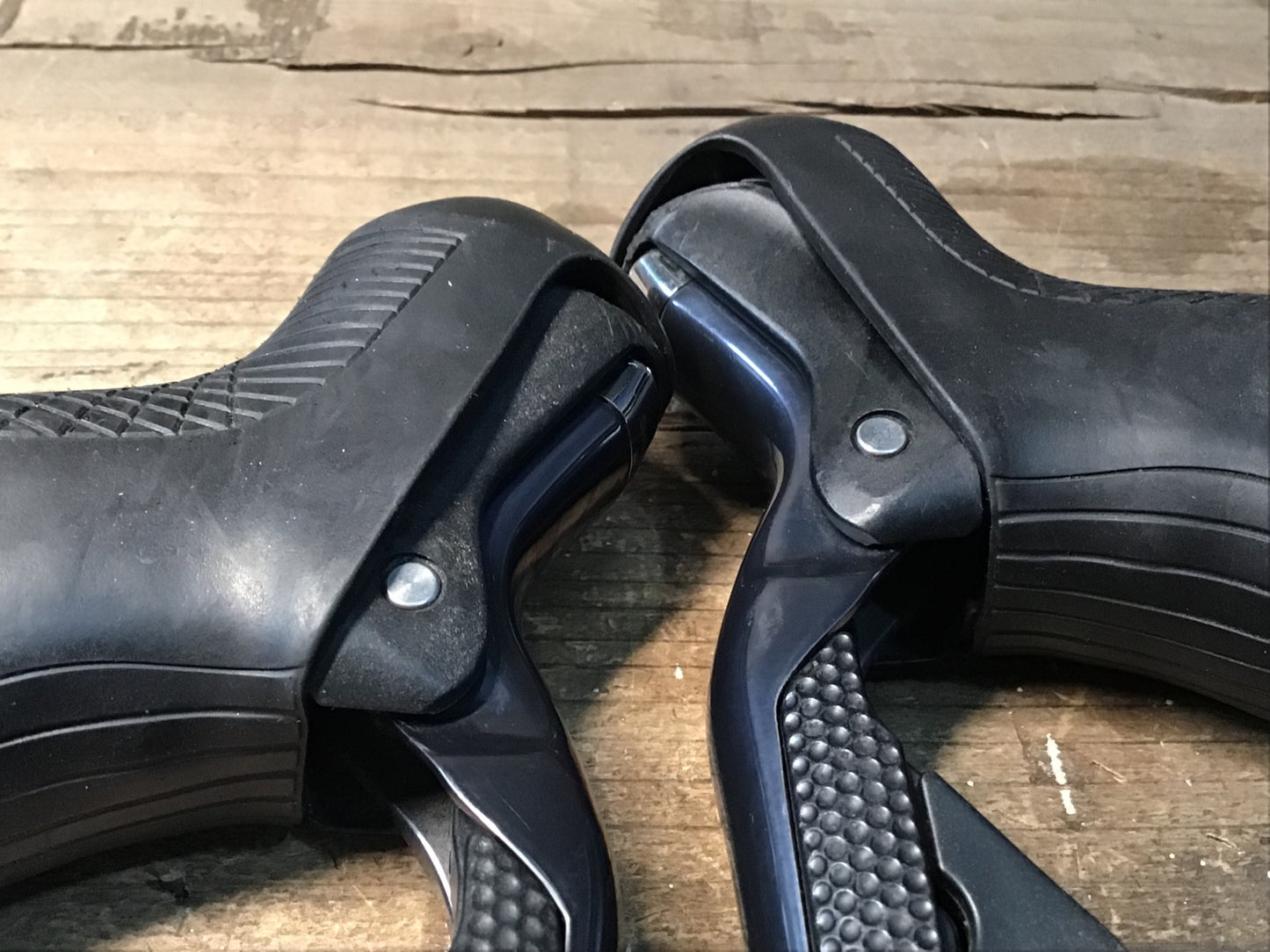 IQ644 シマノ SHIMANO アルテグラ ULTEGRA ST-6770 電動 Di2 STIレバー 2x10S ※フード劣化