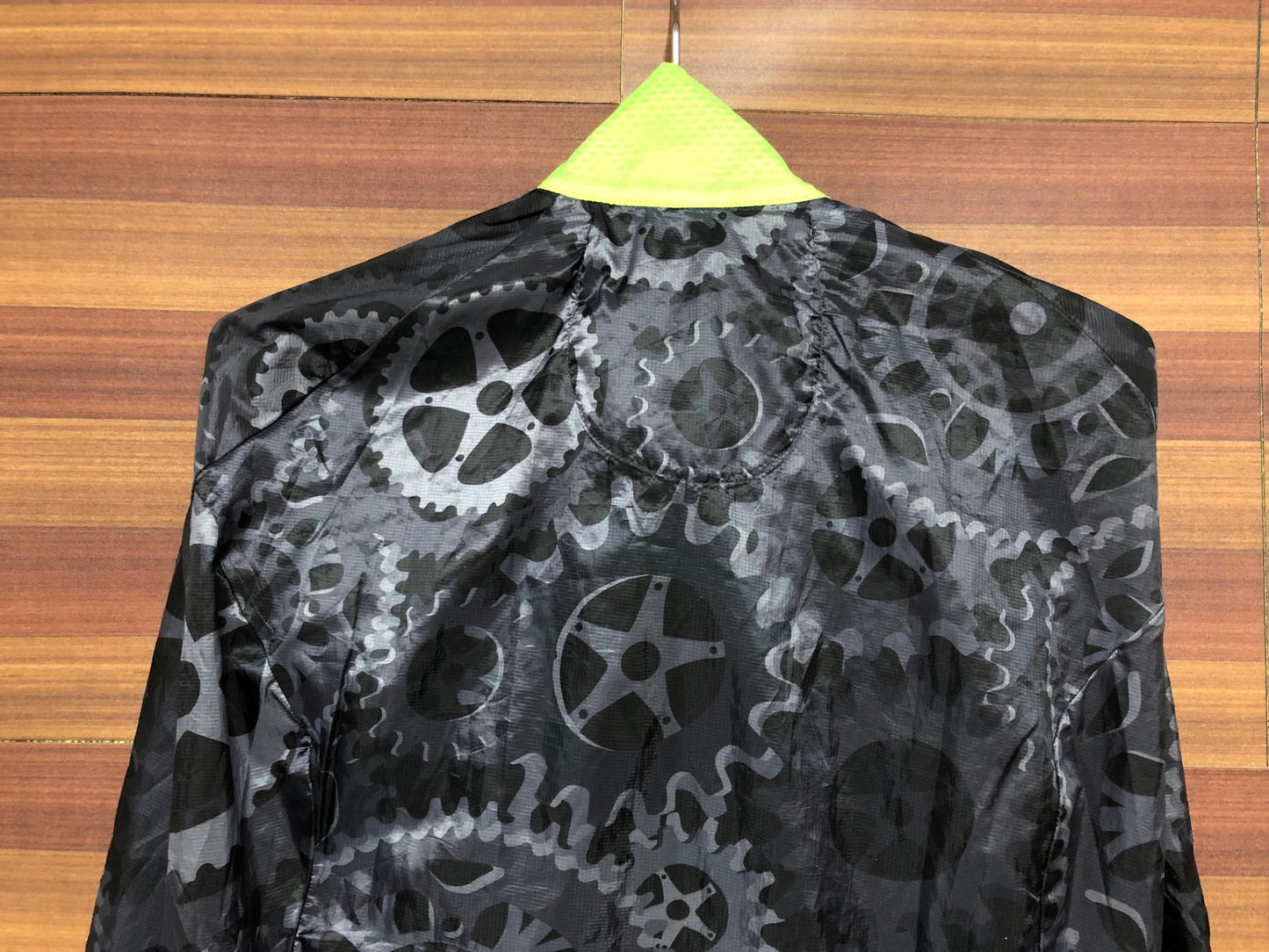 IM797 アールエイチプラス rh+ ウインドブレーカー 黒 M ※タグカット