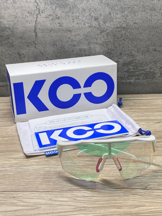 IZ053 カスク KASK クー KOO アリビ ALIBI アイウェア サングラス 白