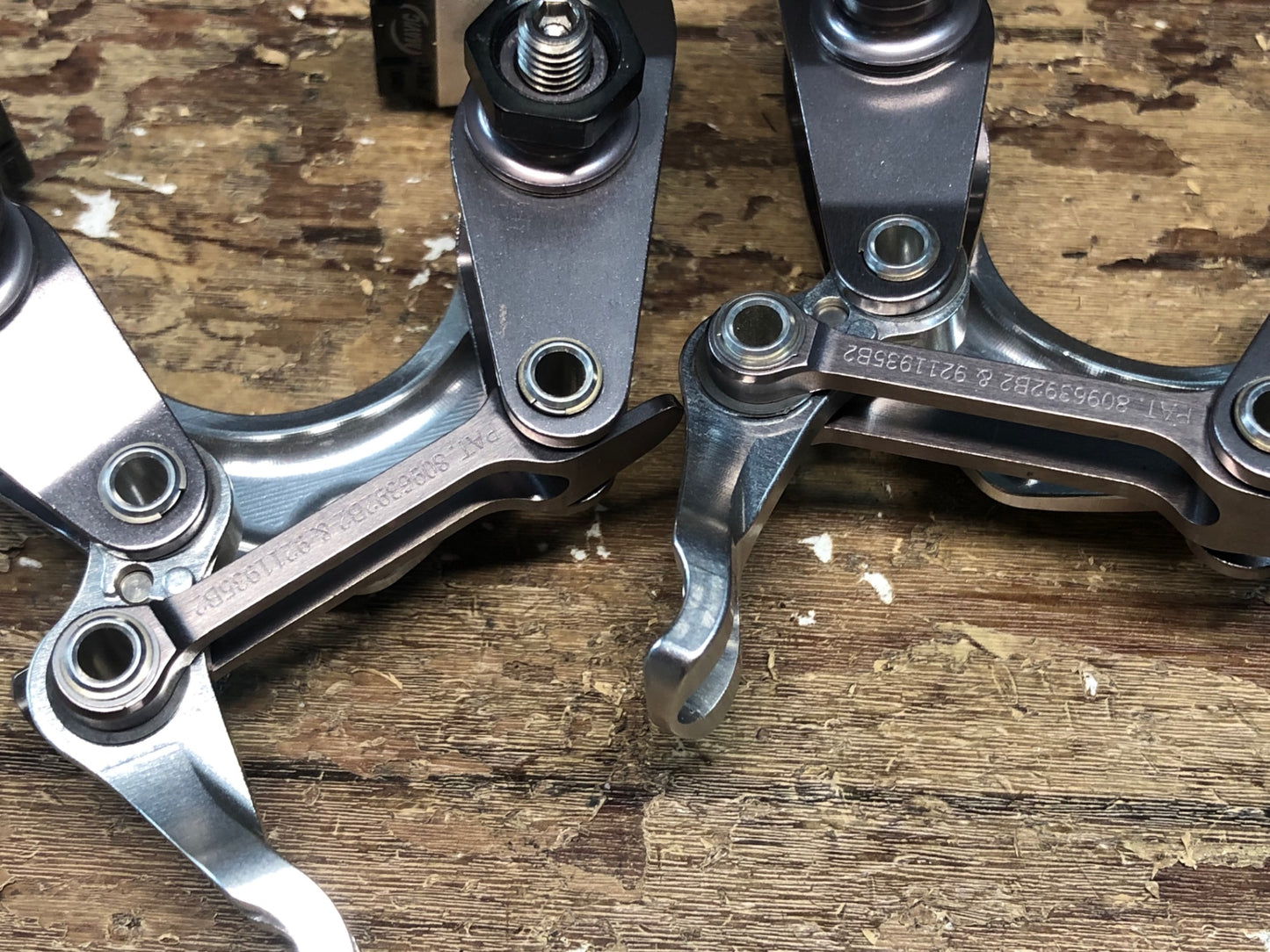 IE403 イーイーサイクルワークス ee Cycleworks ee Brake El Platino キャリパーブレーキ ダイレクトマウント 限定 シルバー