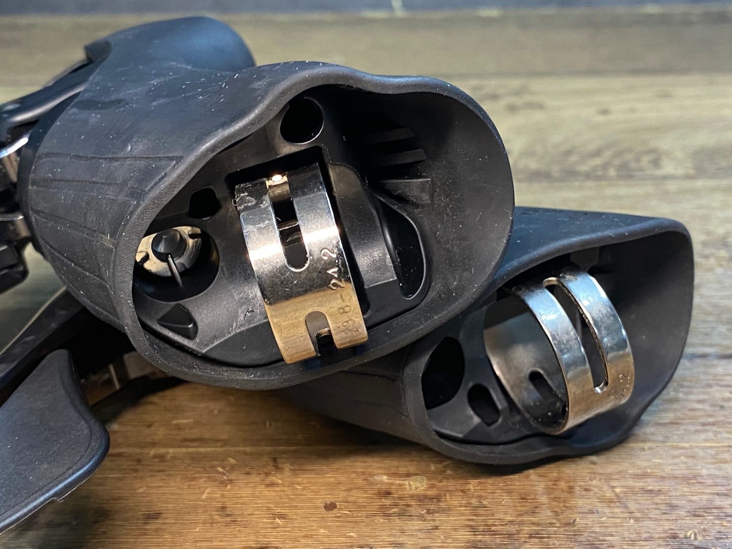 IX907 シマノ SHIMANO 105 ST-R7000 STIレバー 2x11S