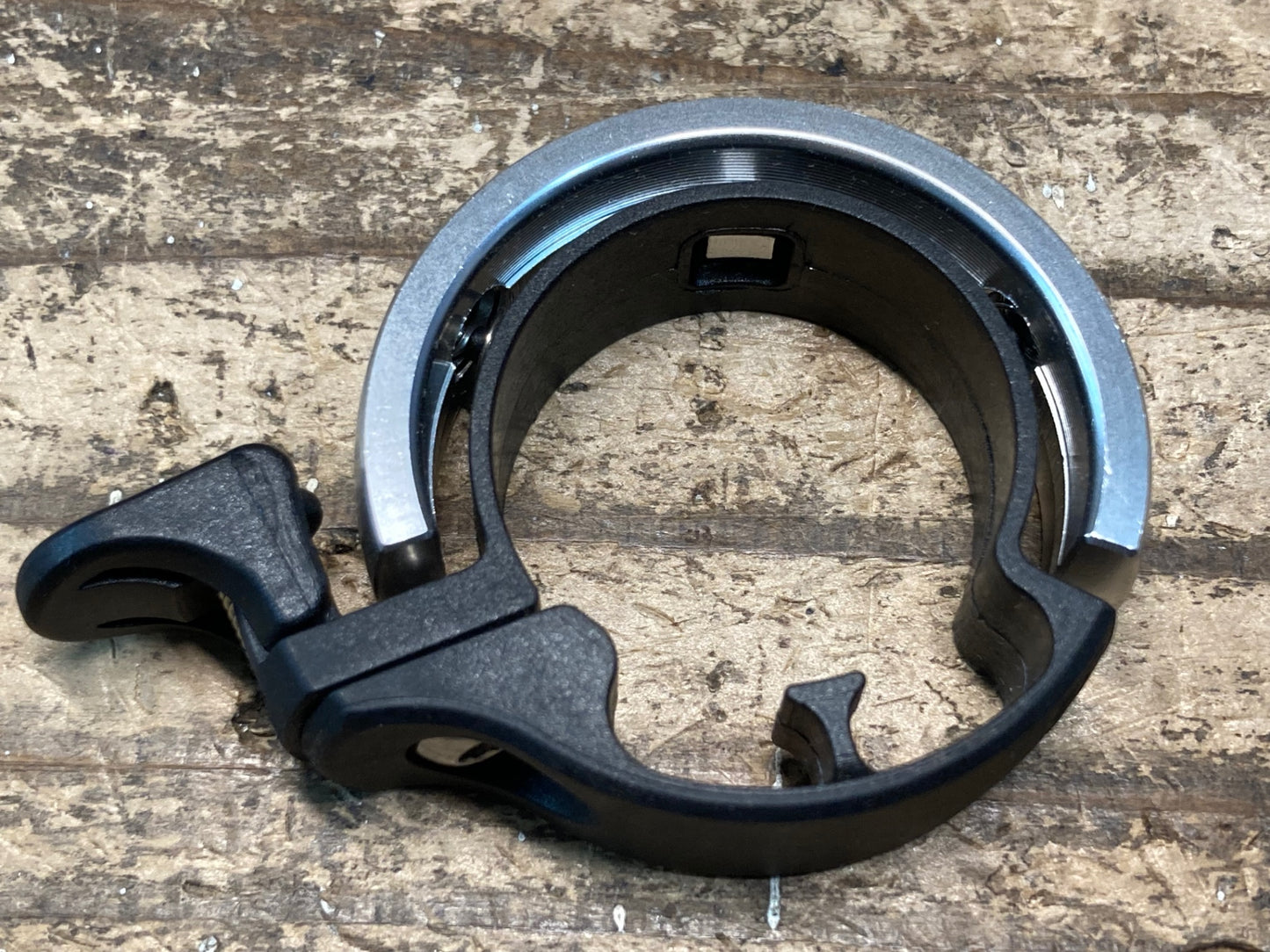 IJ917 ノグ knog オイ Oi サイクルベル シルバー