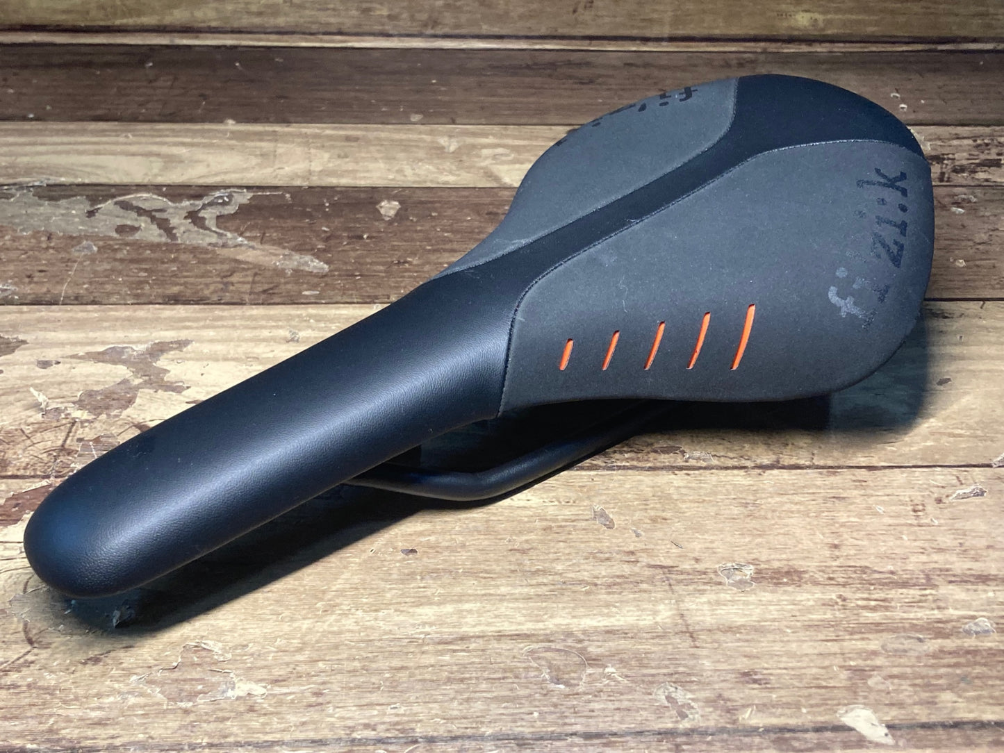 HR955 フィジーク fizik アンタレス ANTARES R7 サドル 黒 S_ALLOY レール