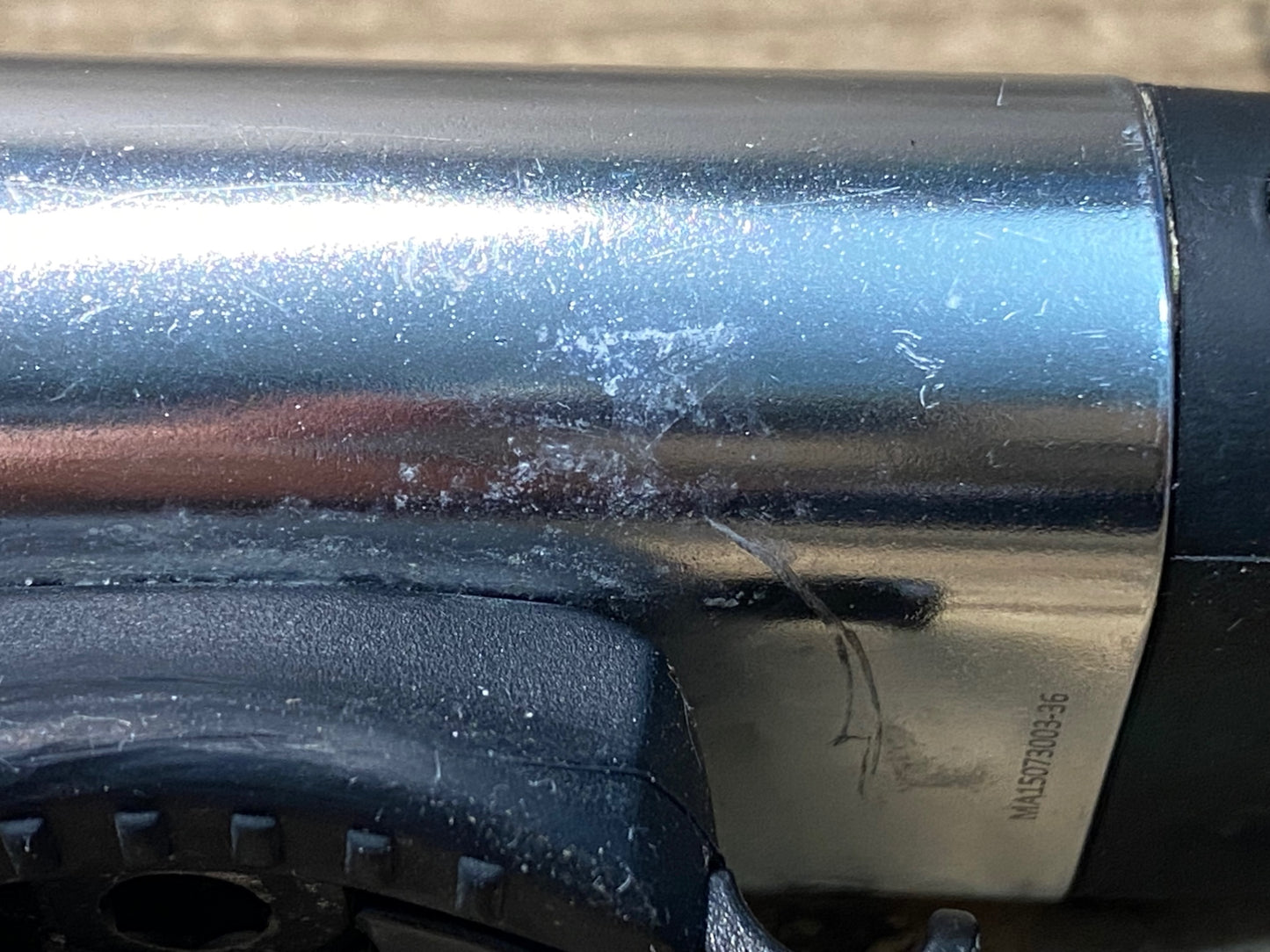 JB329 レザイン LEZYNE 400XL フロントライト シルバー 点灯確認済み