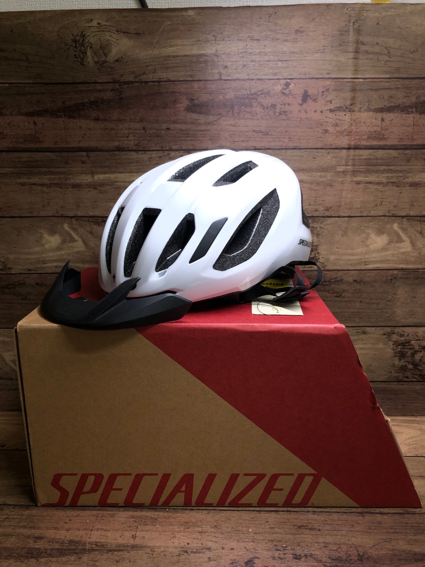 II970 スペシャライズド SPECIALIZED CHAMONIX 3 ヘルメット CE 白 ROUND M 55-59cm 2024年1月製造