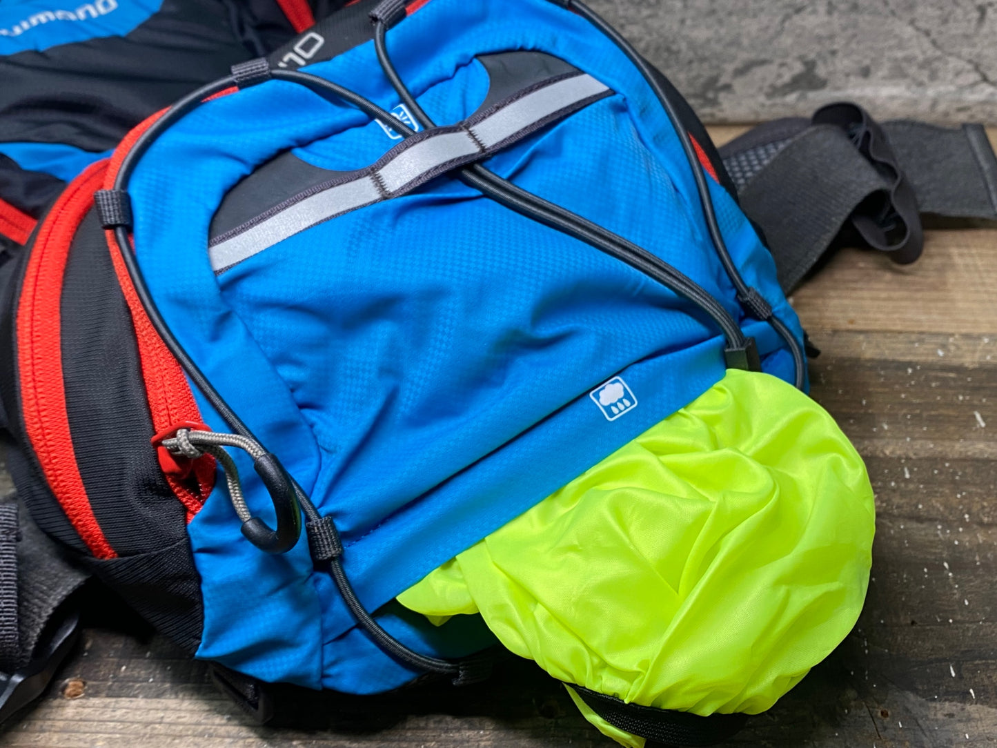 IQ258 シマノ SHIMANO U-10 バックパック 黒 水色