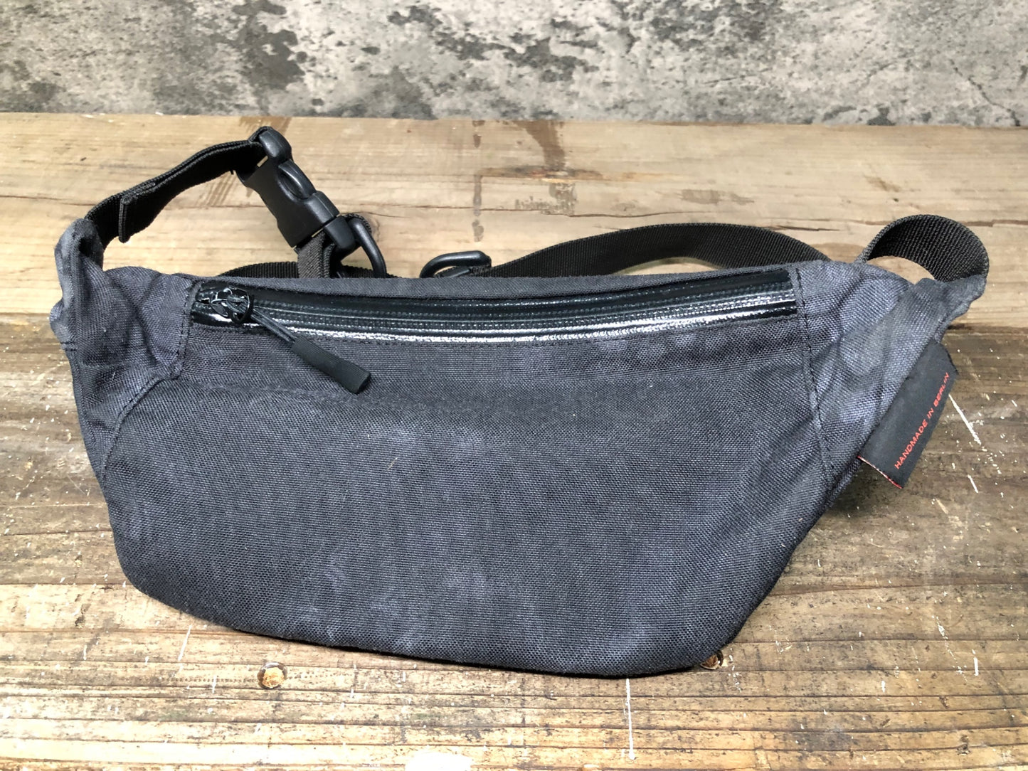 IO803 bagjack ウェストポーチ ボディバッグ 黒