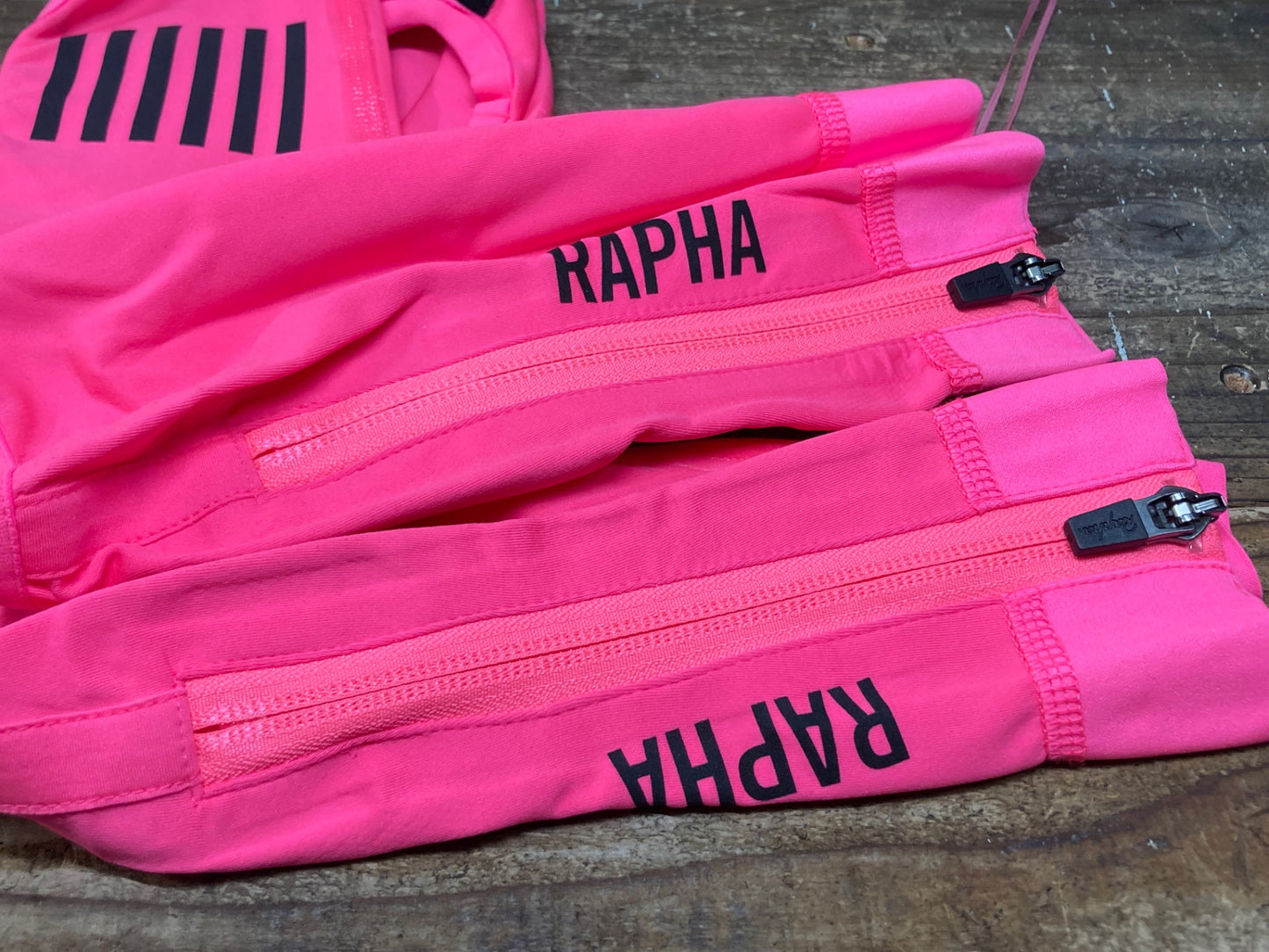 IT934 ラファ Rapha プロチーム レインオーバーシューズ PRO TEAM RAIN OVERSHOES ピンク L 未使用品