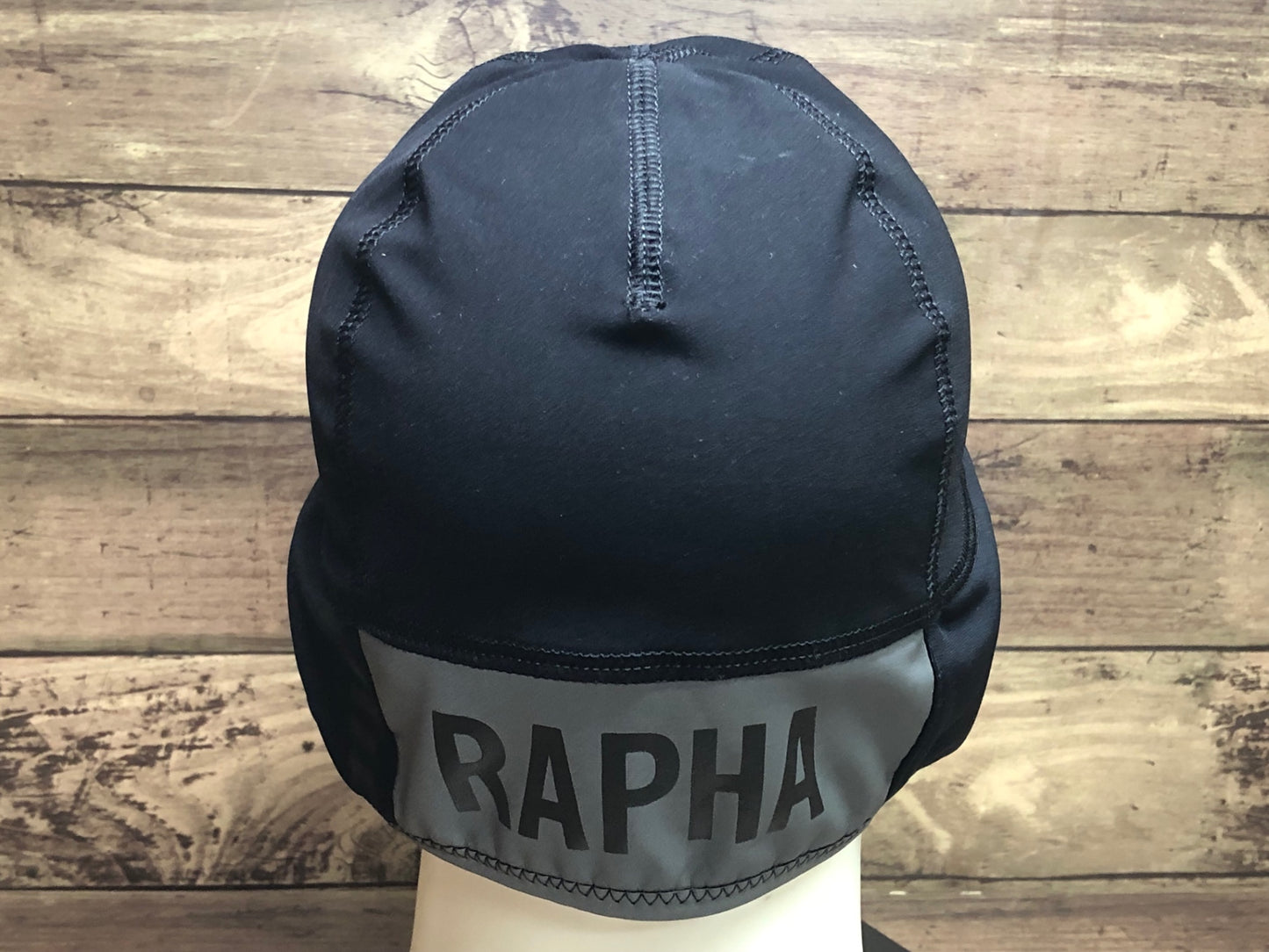 II406 ラファ Rapha PRO TEAM SHADOW HAT サイクルキャップ 黒 ワンサイズ 裏起毛 未使用