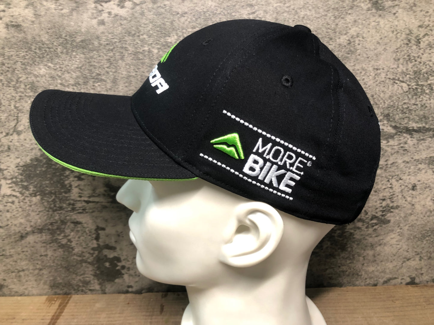 IQ208 メリダ MERIDA キャップ 黒