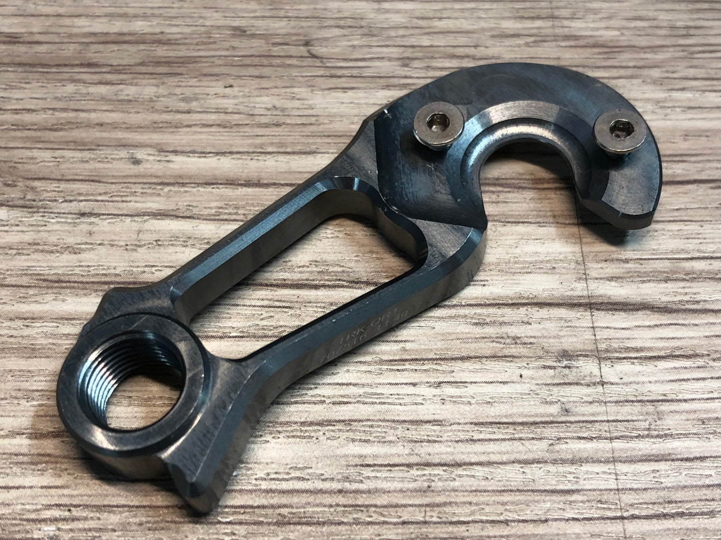 IB889 シゲイ SIGEYI TRK-QR1 ダイレクトマウントハンガー TREK Madone9対応