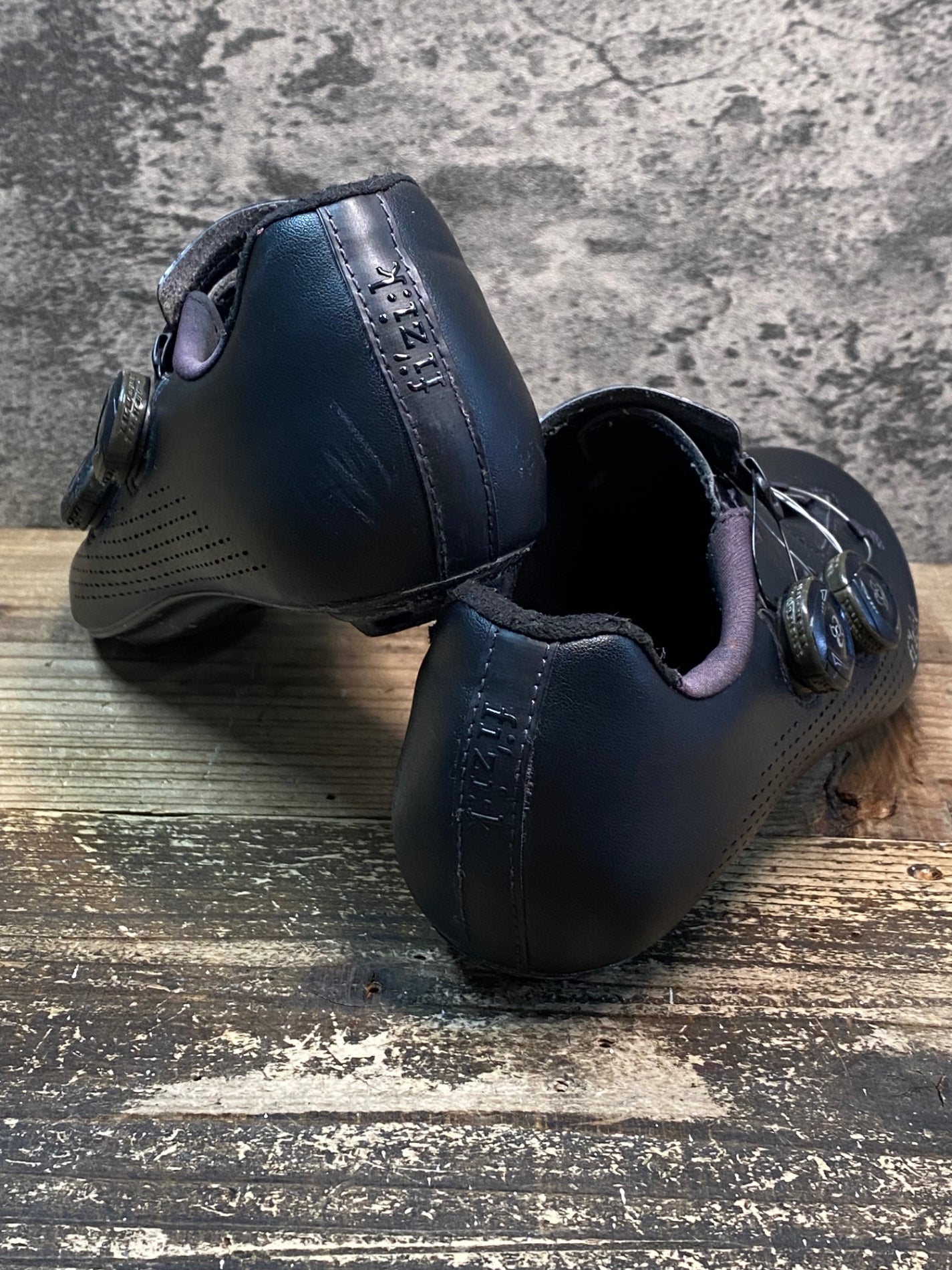 JB328 フィジーク fizik INFINITO R1 Shoes ビンディングシューズ 黒 EU42 3穴