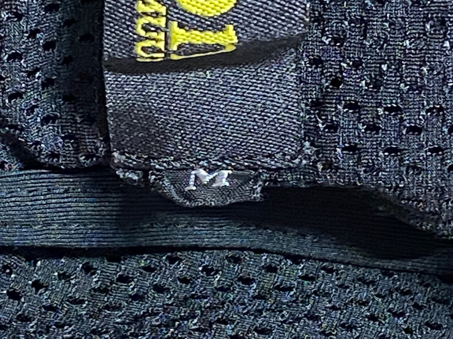 IT552 リオンドカペルミュール Lion de kapelmuur ビブショーツ 黒白 M