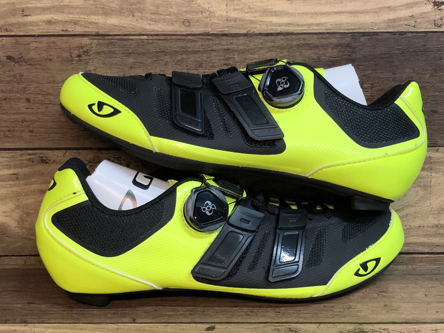 IP475 ジロ GIRO SENTRIE TECHLACE ビンディングシューズ 蛍光イエロー SPD-SL EU40 未使用