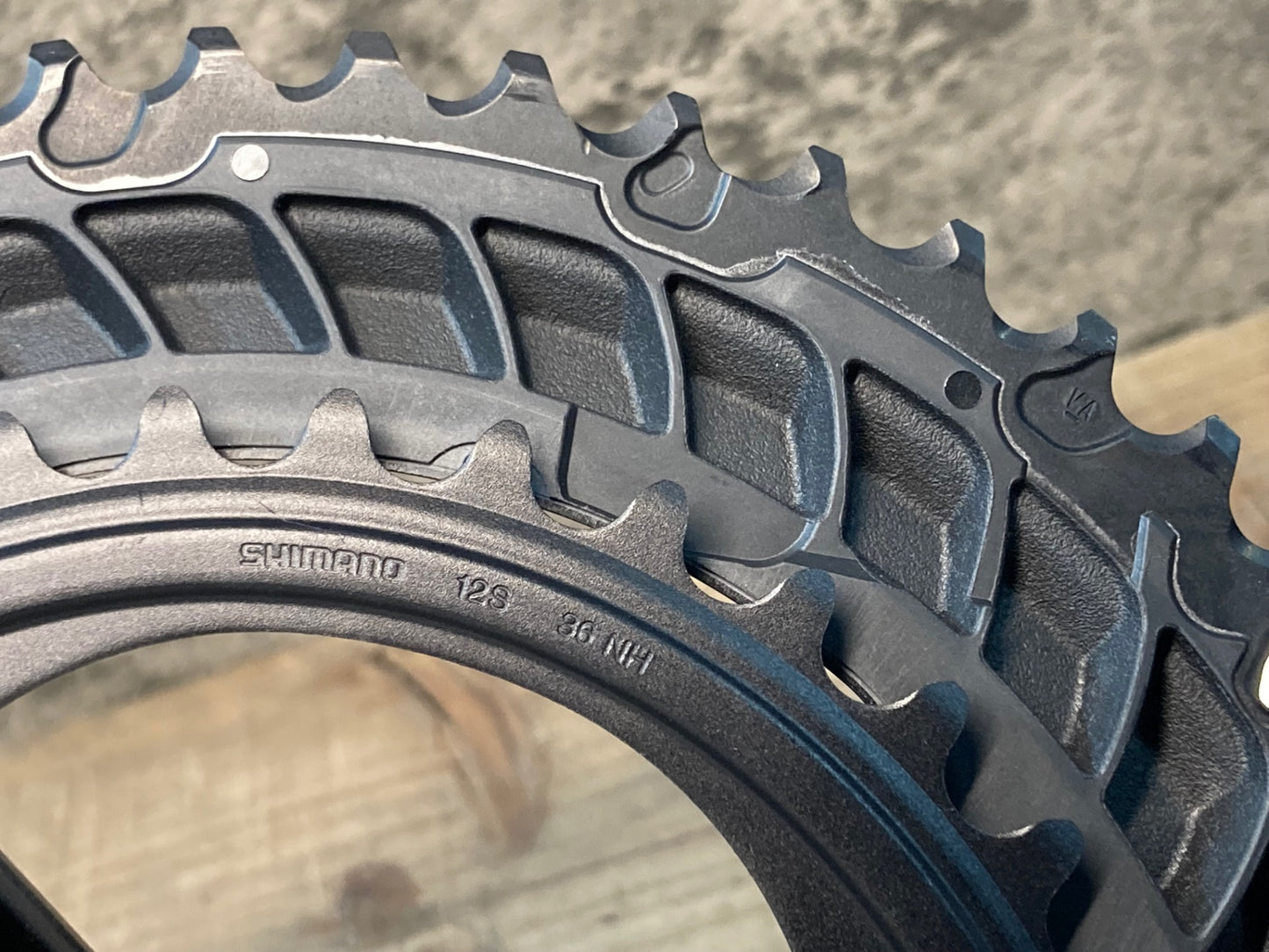 IQ085 シマノ SHIMANO 105 FC-R7100 クランクセット 52/36T 170mm