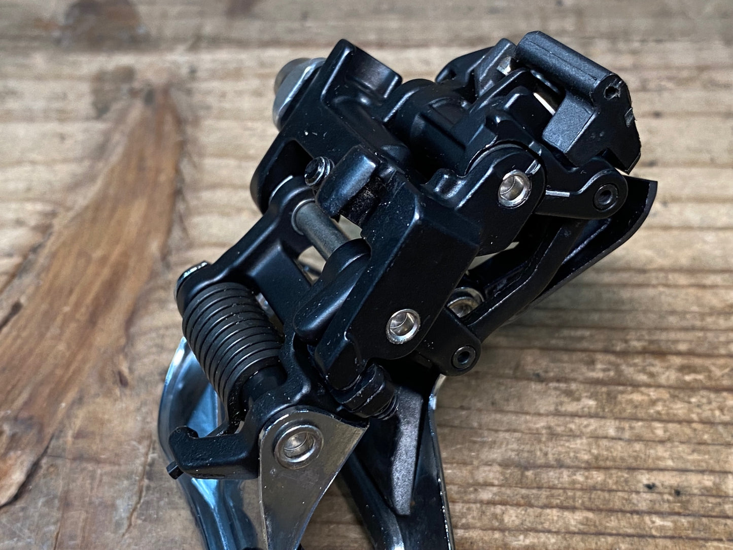 JB557 シマノ SHIMANO アルテグラ ULTEGRA FD-R8000 フロントディレイラー  直付