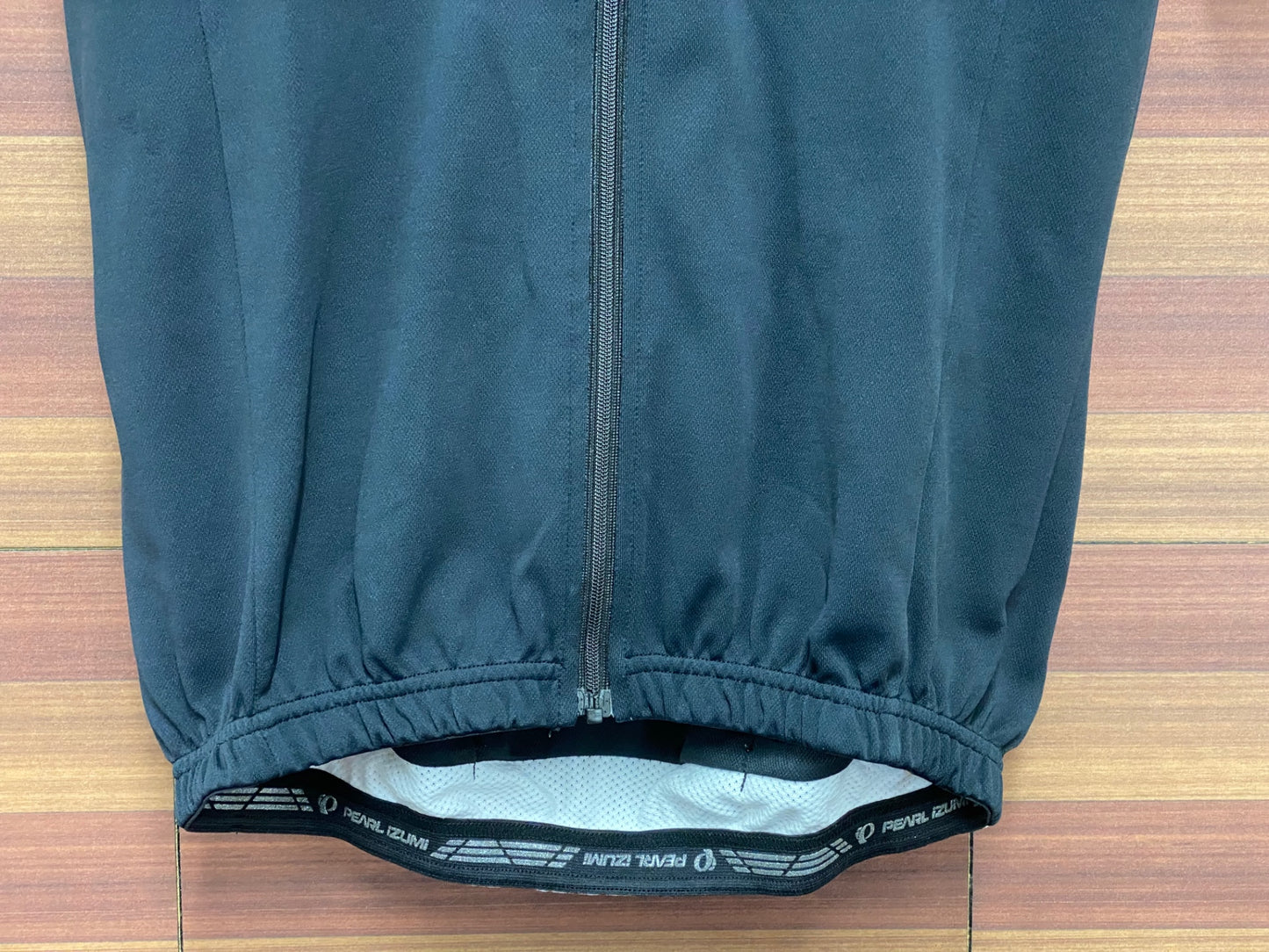 IV377 パールイズミ PEARL iZUMi 半袖 サイクルジャージ 黒 M