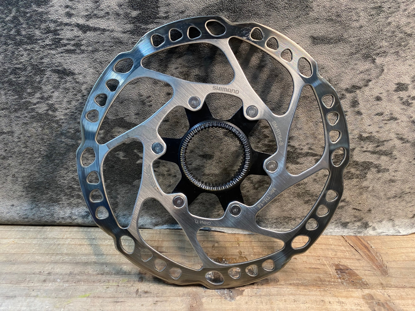 IU907 シマノ SHIMANO SM-RT64-S ディスクブレーキローター Φ160