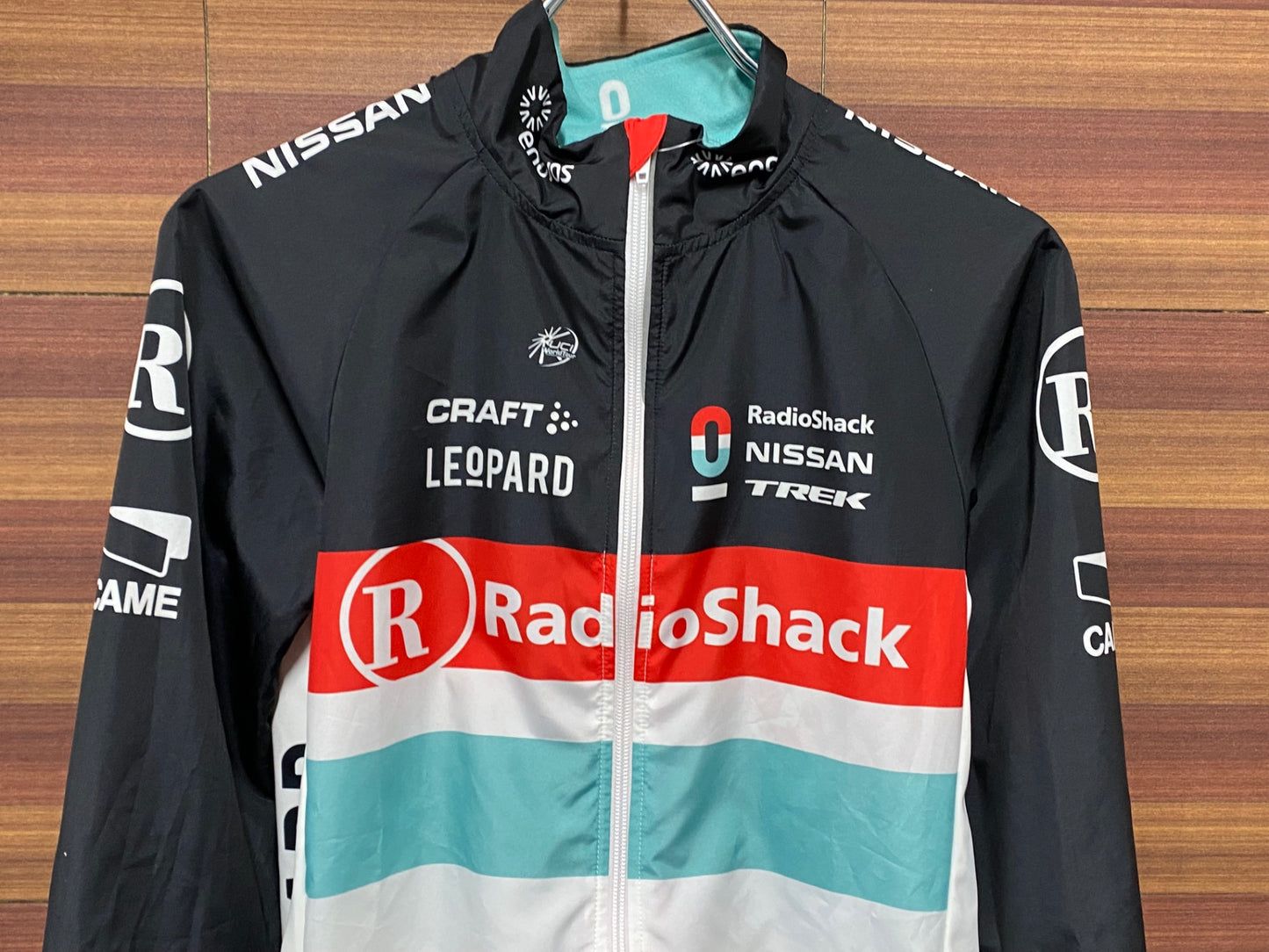 IT217 クラフト CRAFT 長袖 ウィンドブレイカー 黒 白 XS