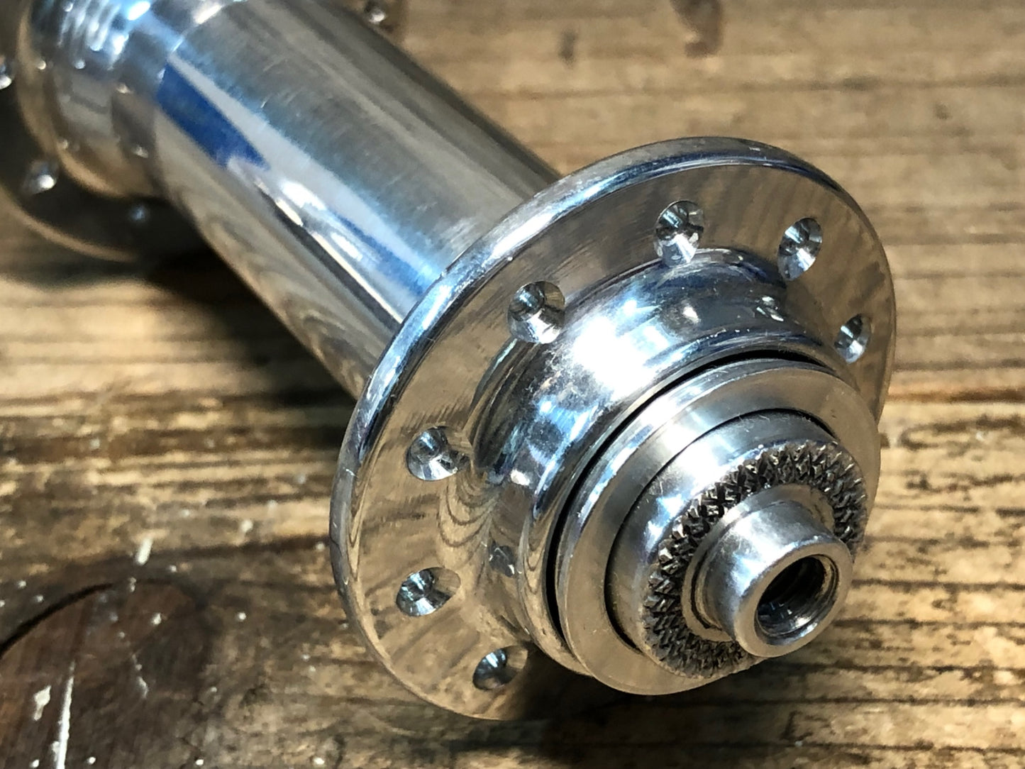 JA785 ホワイトインダストリーズ WHITE INDUSTRIES T11 Road Hub ハブ シルバー シマノ11S対応 20//24H