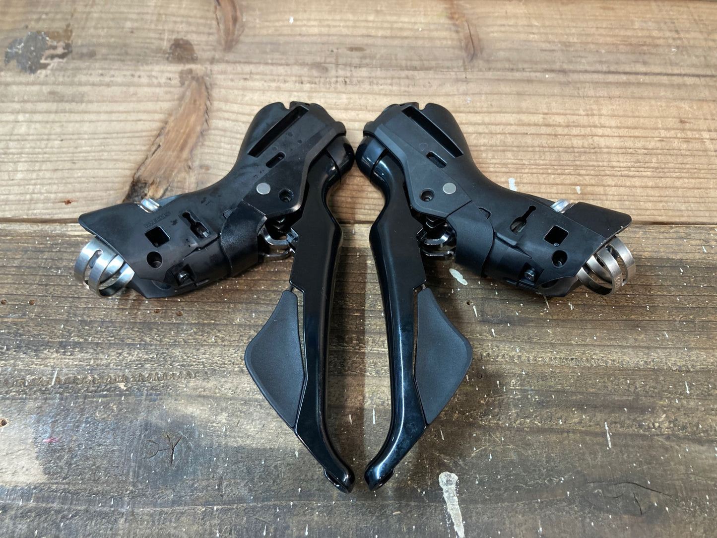 IR321 シマノ SHIMANO 105 ST-R7020 STIレバー 2x11S フード欠品