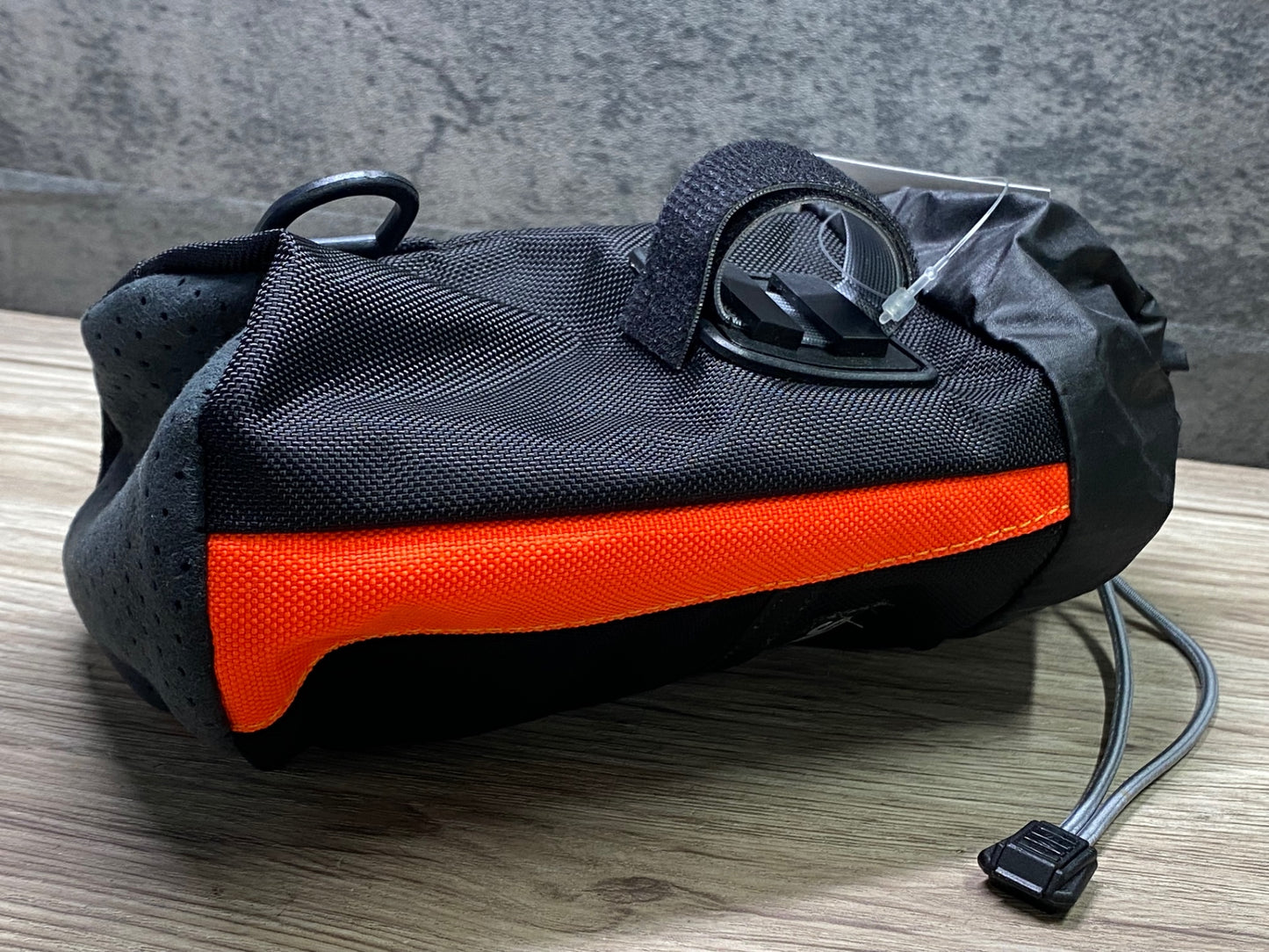 JD165 suew ShariPocket ステムバッグ 黒 オレンジ