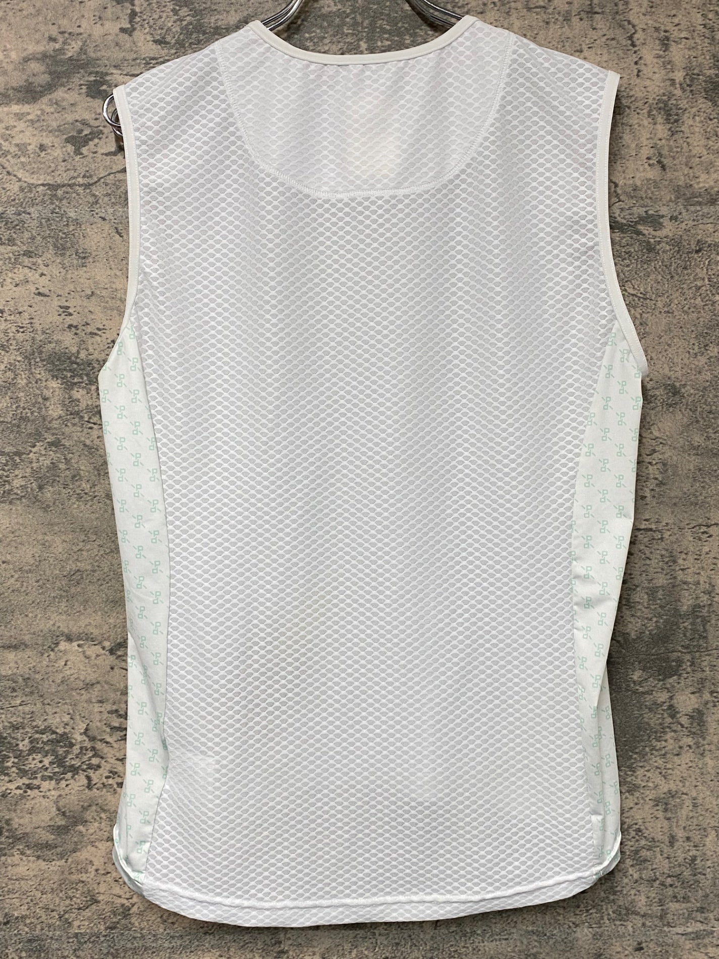 IW862 プロトンドパリ Peloton de Paris ノースリーブ ベースレイヤー XL 白