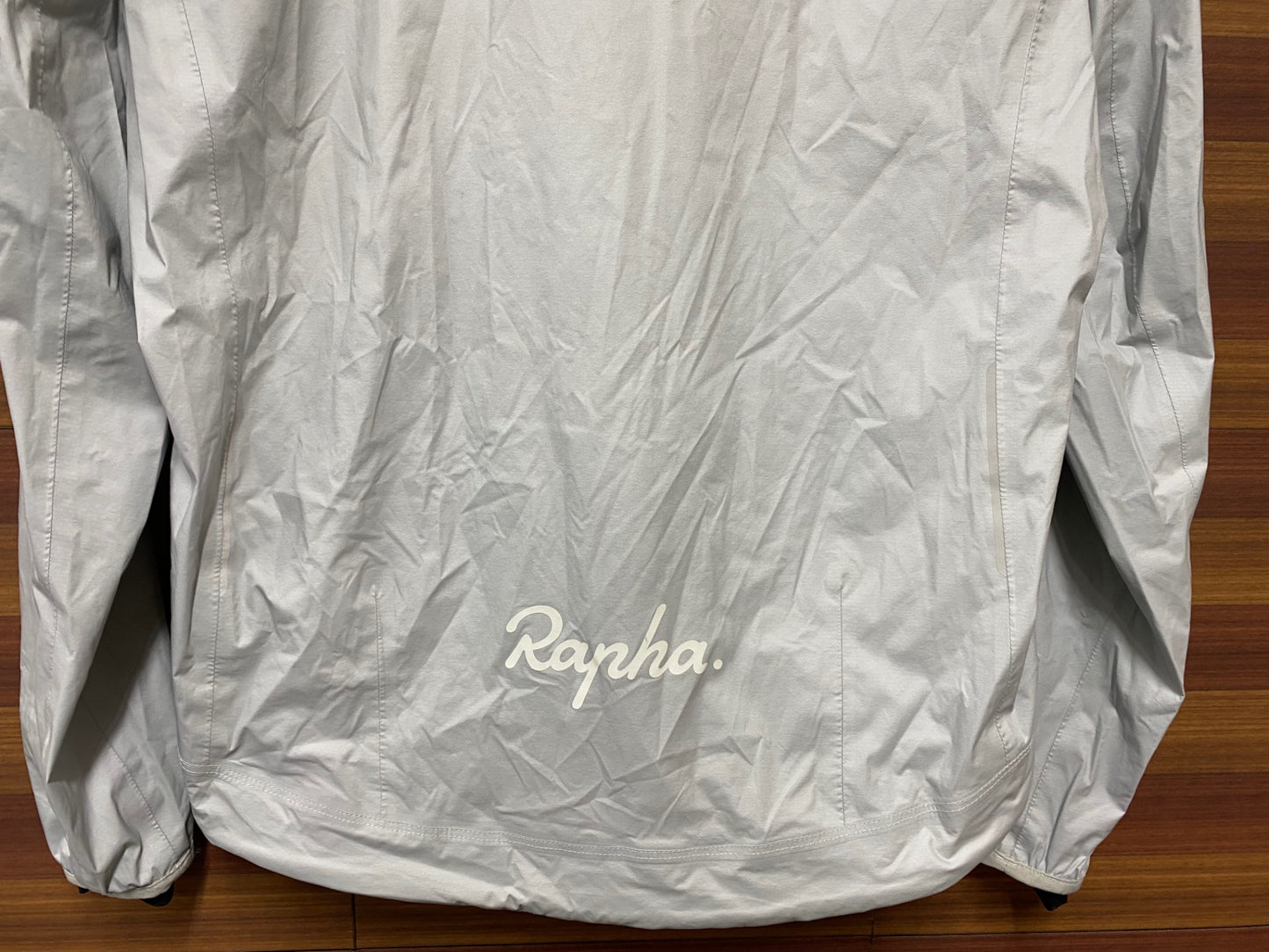 IF910 ラファ Rapha コアレインジャケット CORE RAIN JACKET 2 L ライトグレー