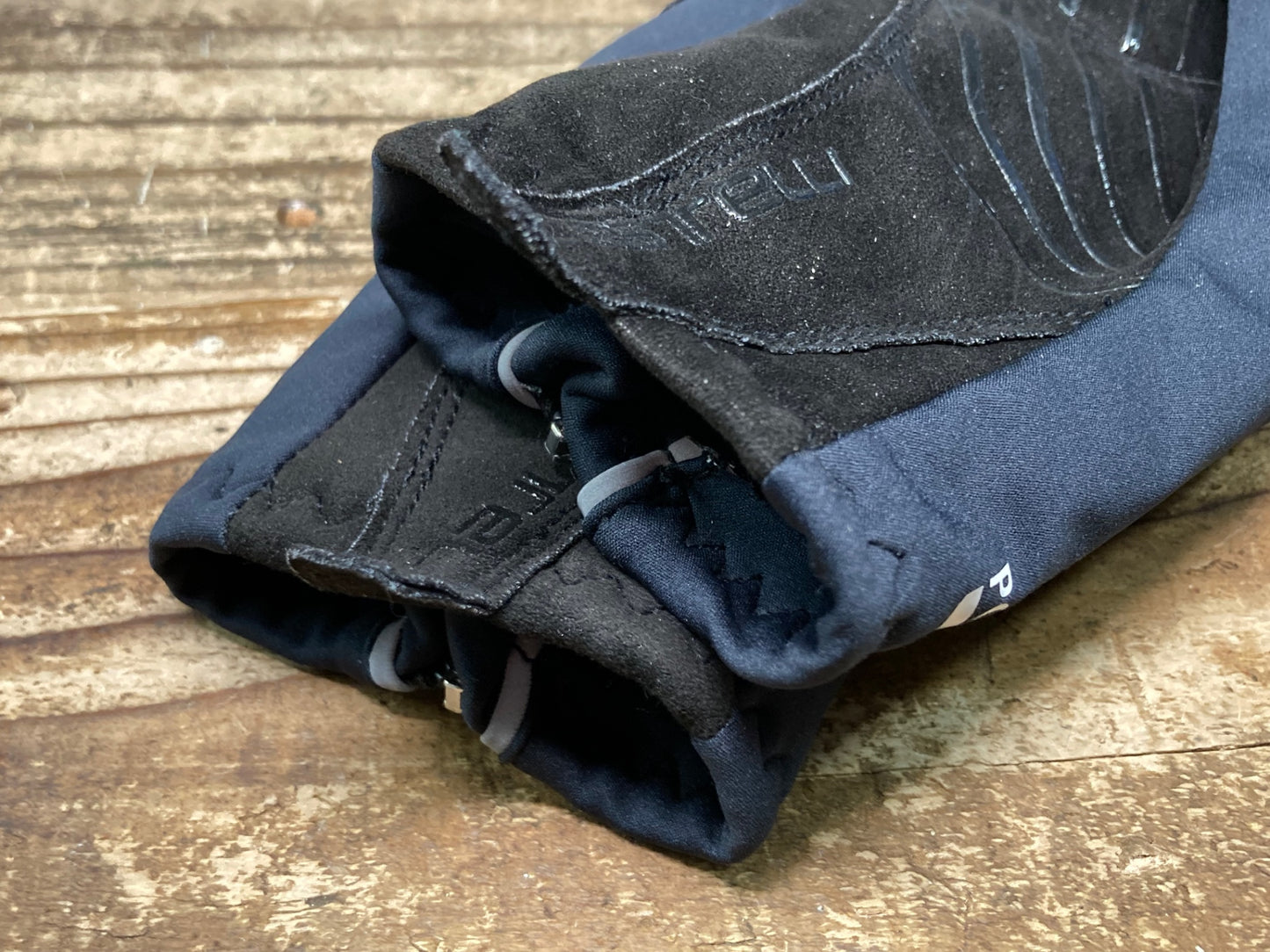 IQ829 カステリ CASTELLI 長指 グローブ 黒 S 裏起毛 PALARTEC