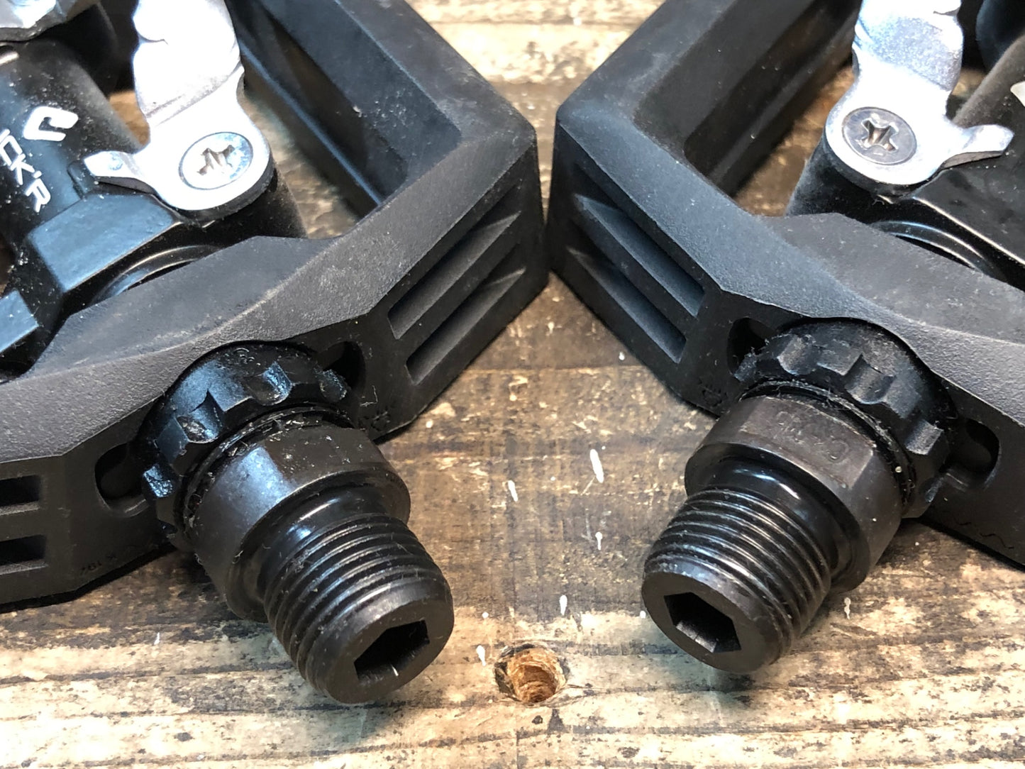 IY612 シマノ SHIMANO クリッカー CLICK'R PD-T700 ビンディング ペダル SPD