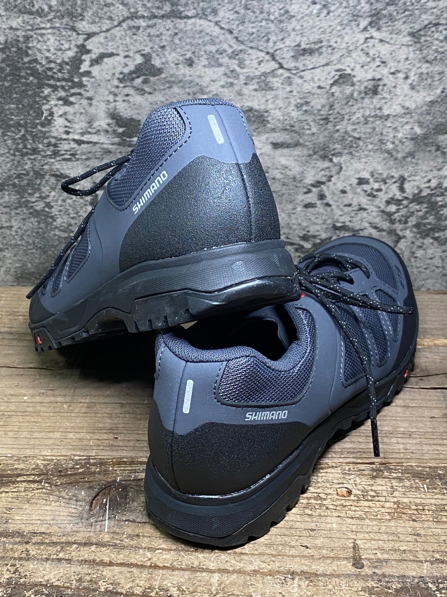 IY532 シマノ SHIMANO ET3 SHET300M G01 S シューズ グレー EU40