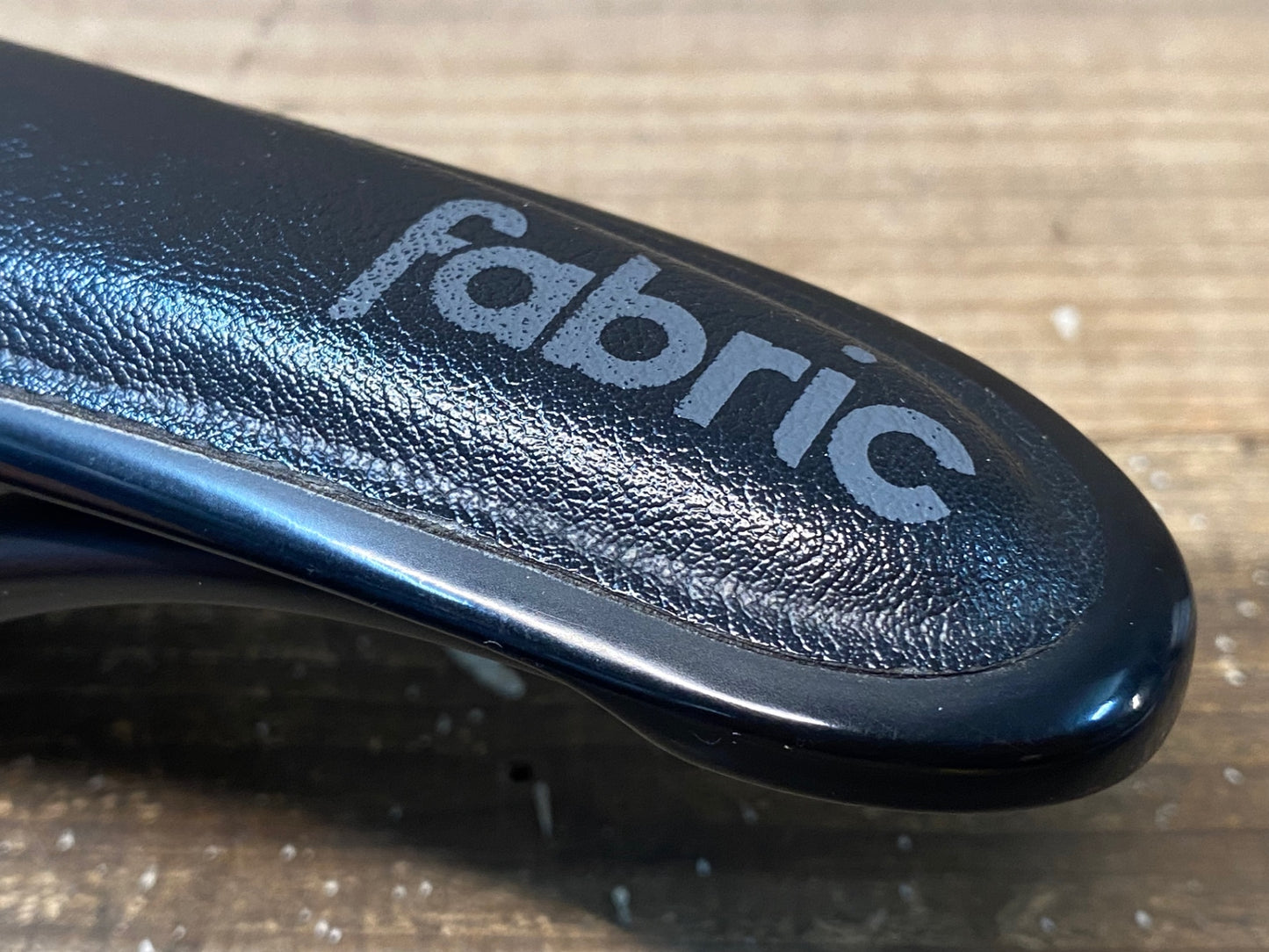 IT172 ファブリック FABRIC ALM ULTIMATE SHALLOW カーボンレール サドル