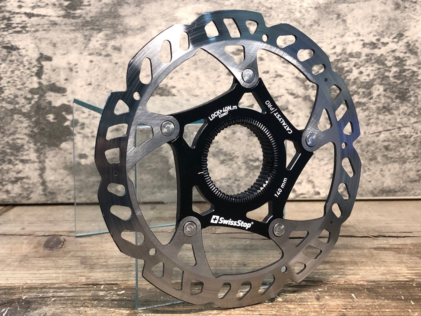 IQ973 スイスストップ SwissStop CATALYST PRO ディスクブレーキ ローター Φ140 残厚1.75mm