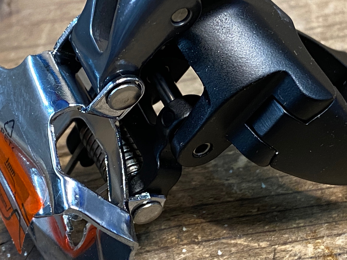 IR255 シマノ SHIMANO アルテグラ ULTEGRA FD-6800 フロントディレイラー Φ31.8