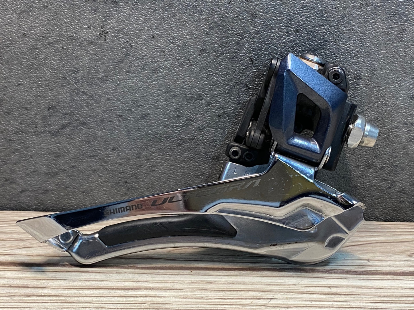 IT907 シマノ SHIMANO アルテグラ ULTEGRA FD-R8000 直付 フロントディレイラー 2S