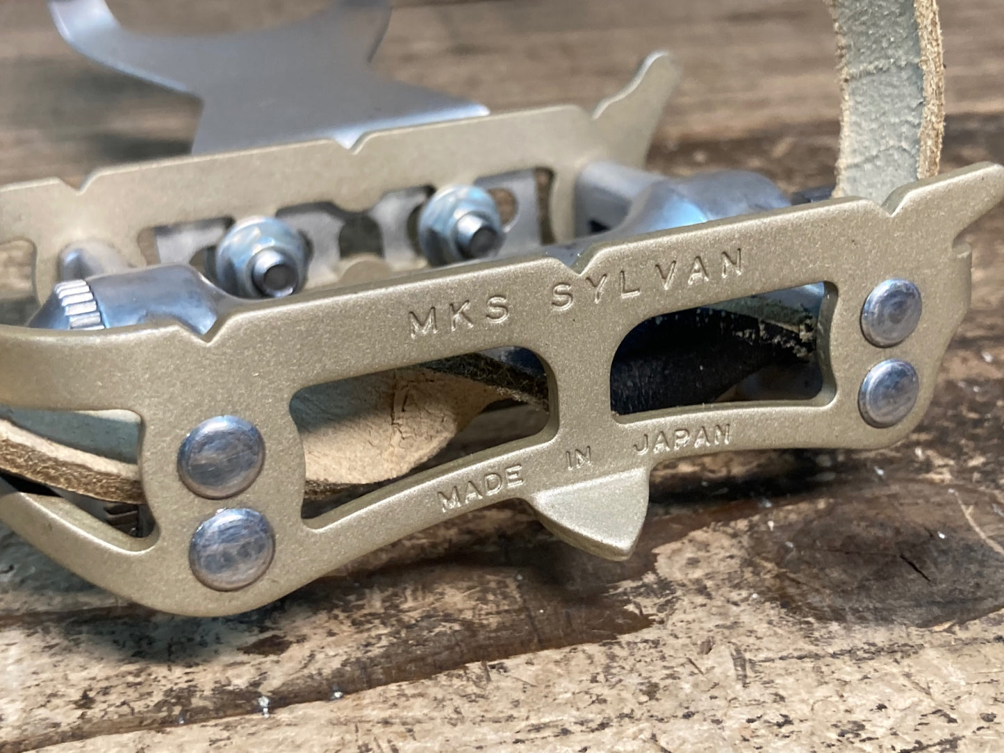 IQ926 三ヶ島 MKS SYLVAN トークリップ フラットペダル zefal製ストラップ